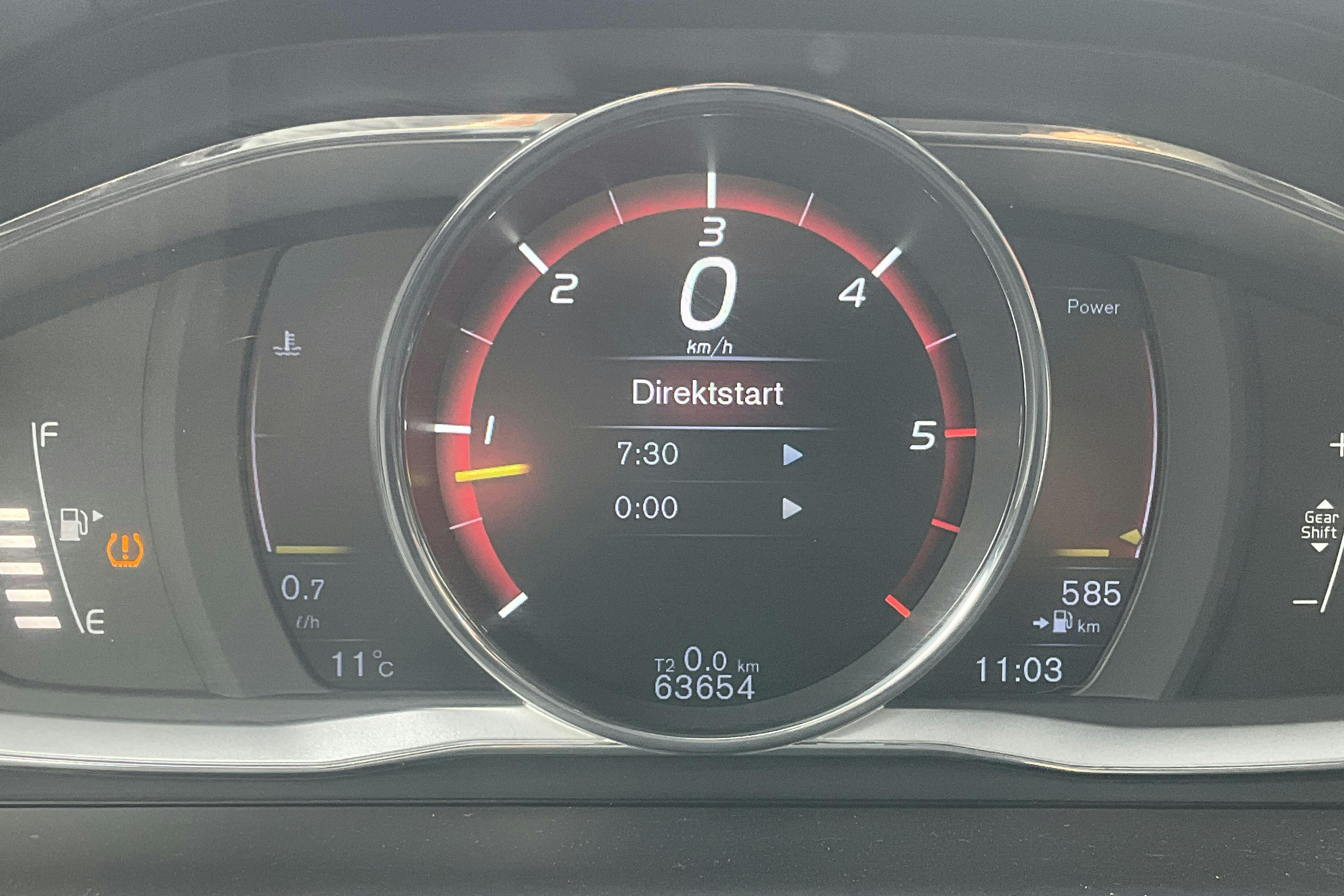 Volvo XC60 D5 AWD (220hk) - 63 660 km - Manual - red - 2016