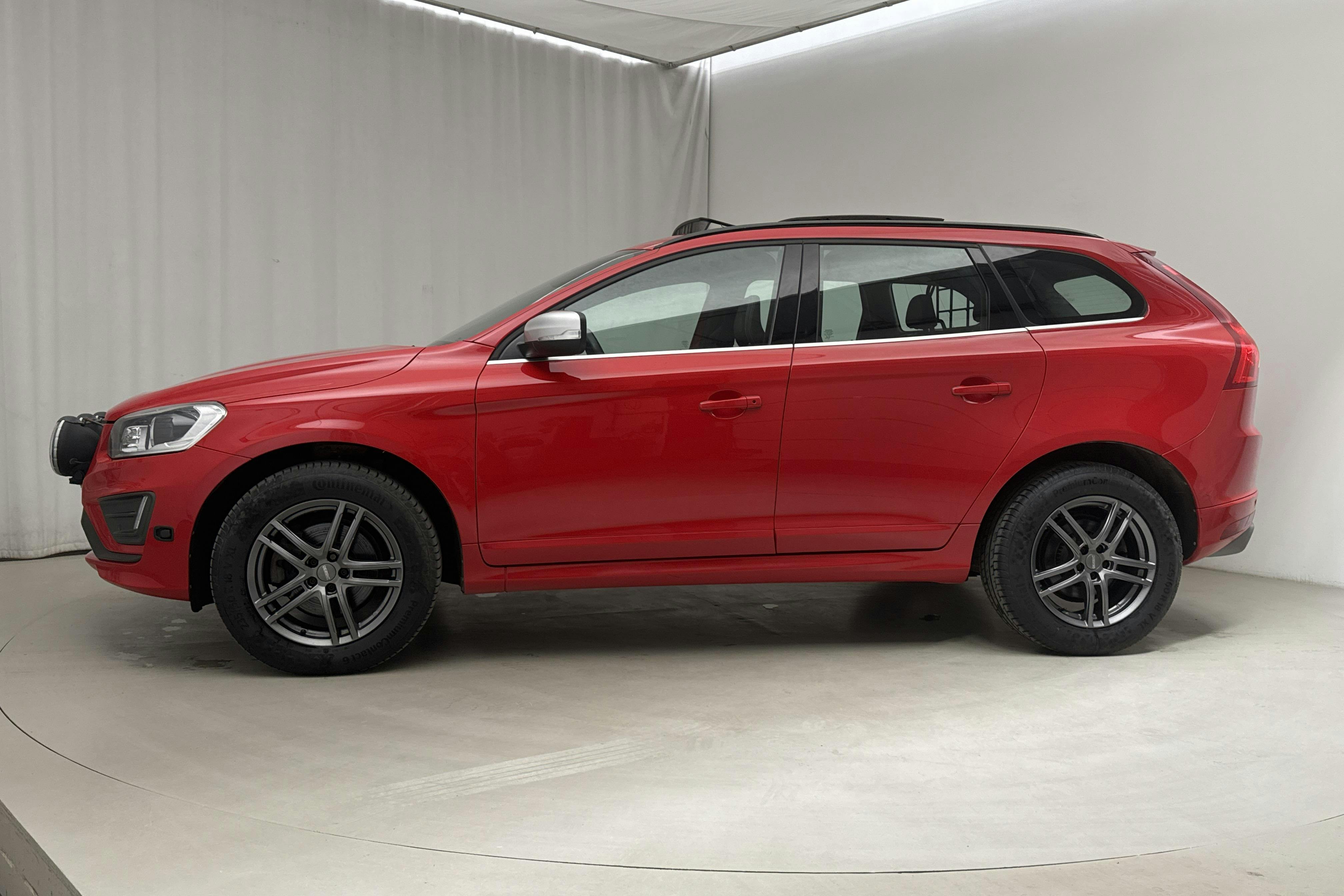 Volvo XC60 D5 AWD (220hk) - 63 660 km - Manual - red - 2016