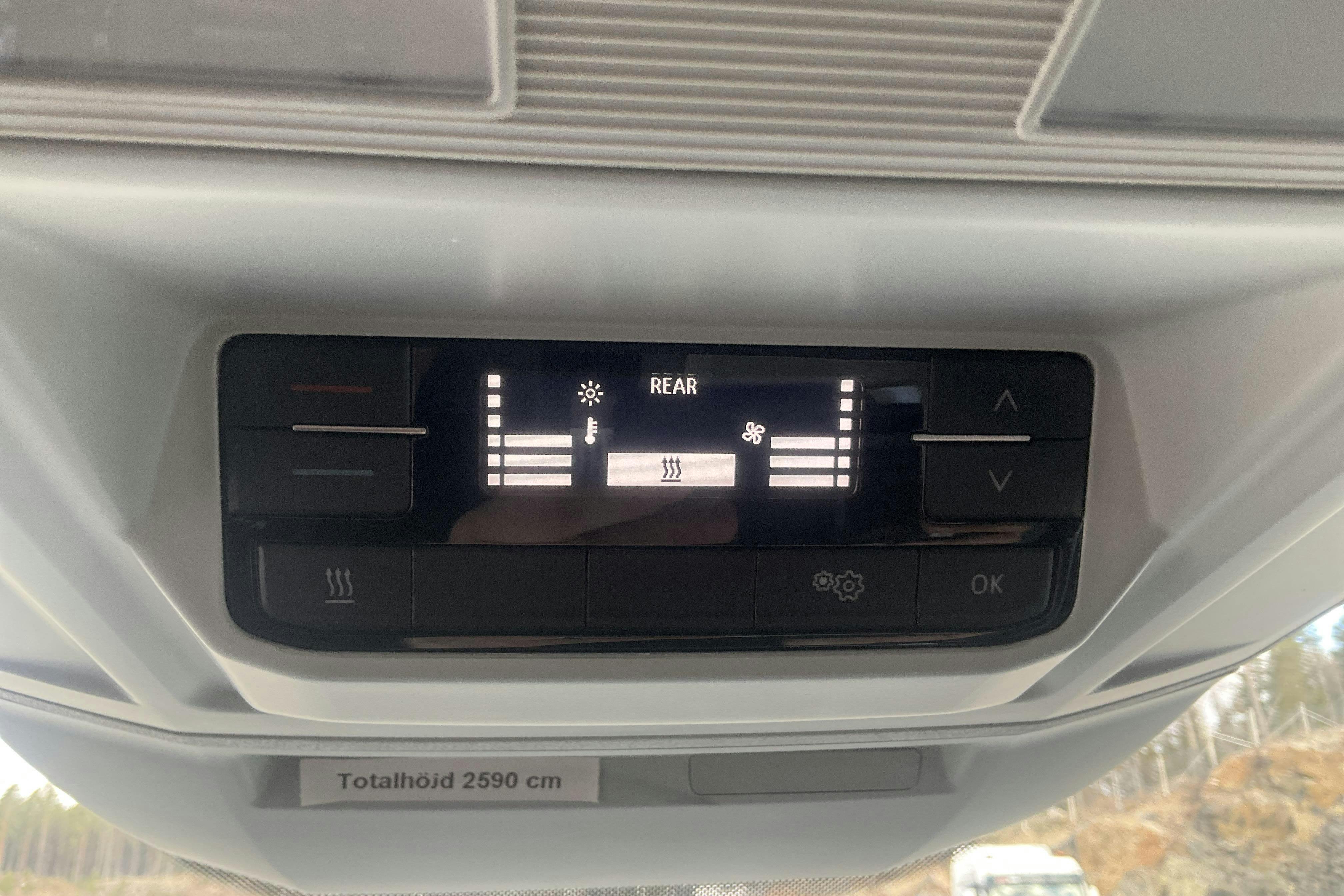 VW Crafter 35 2.0 TDI Skåp (177hk) - 28 490 km - Automaattinen - valkoinen - 2024