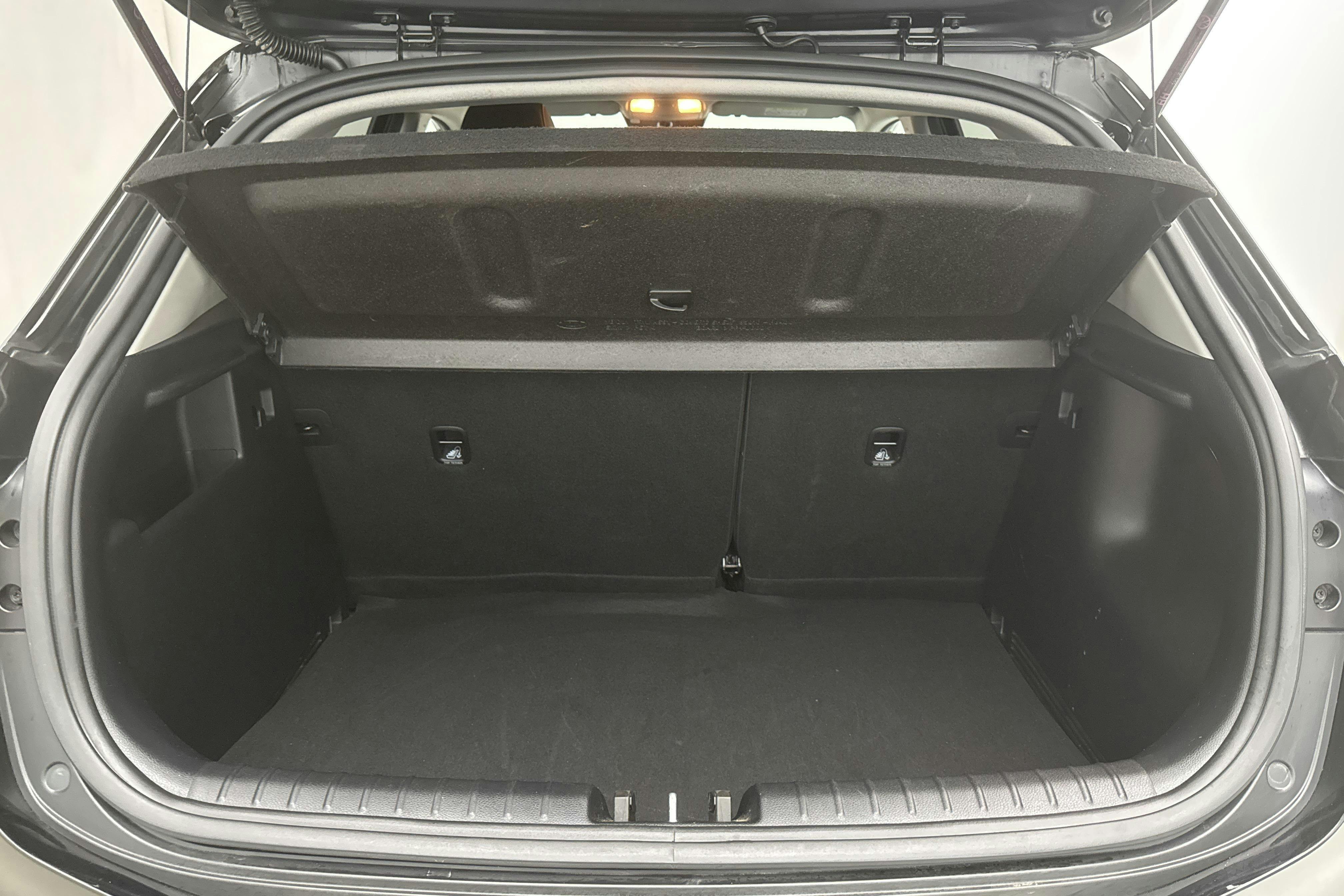 KIA Stonic 1.0 T-GDi (120hk) - 5 027 mil - Automat - svart - 2019
