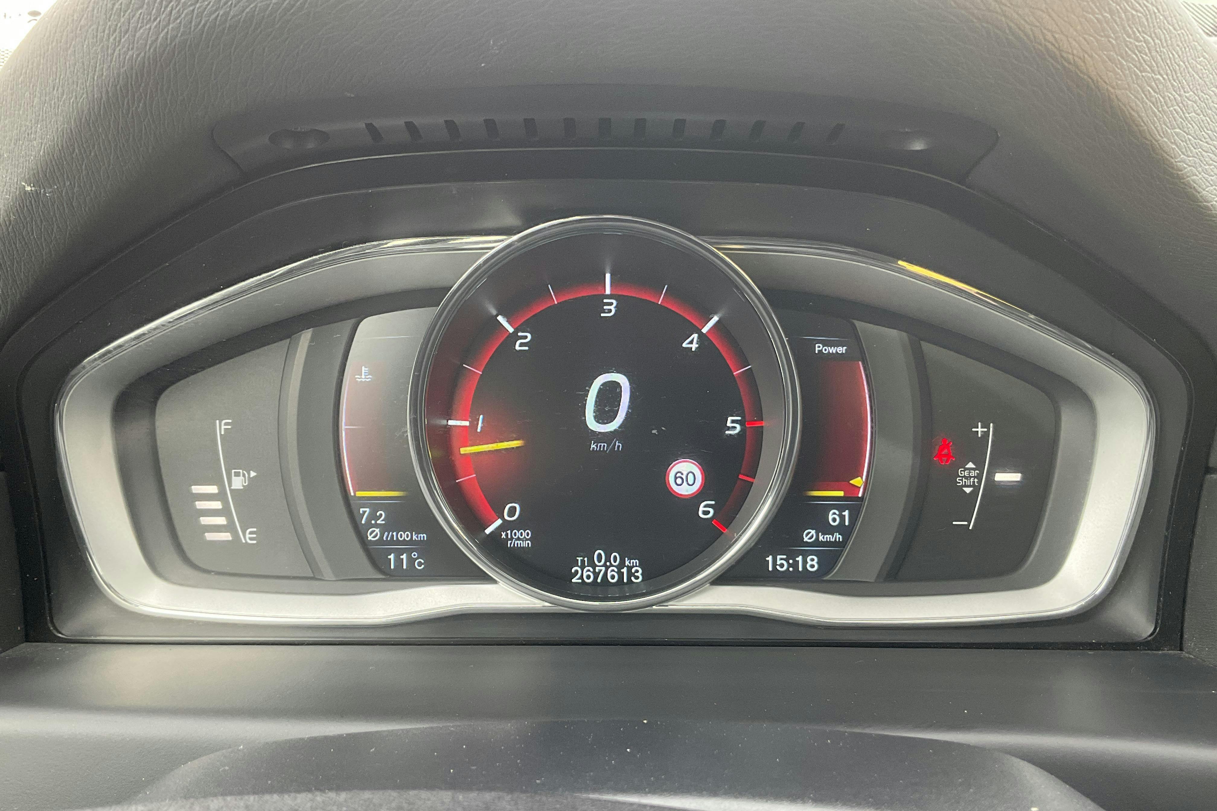Volvo XC70 II D4 AWD (181hk) - 267 620 km - Manual - brown - 2016