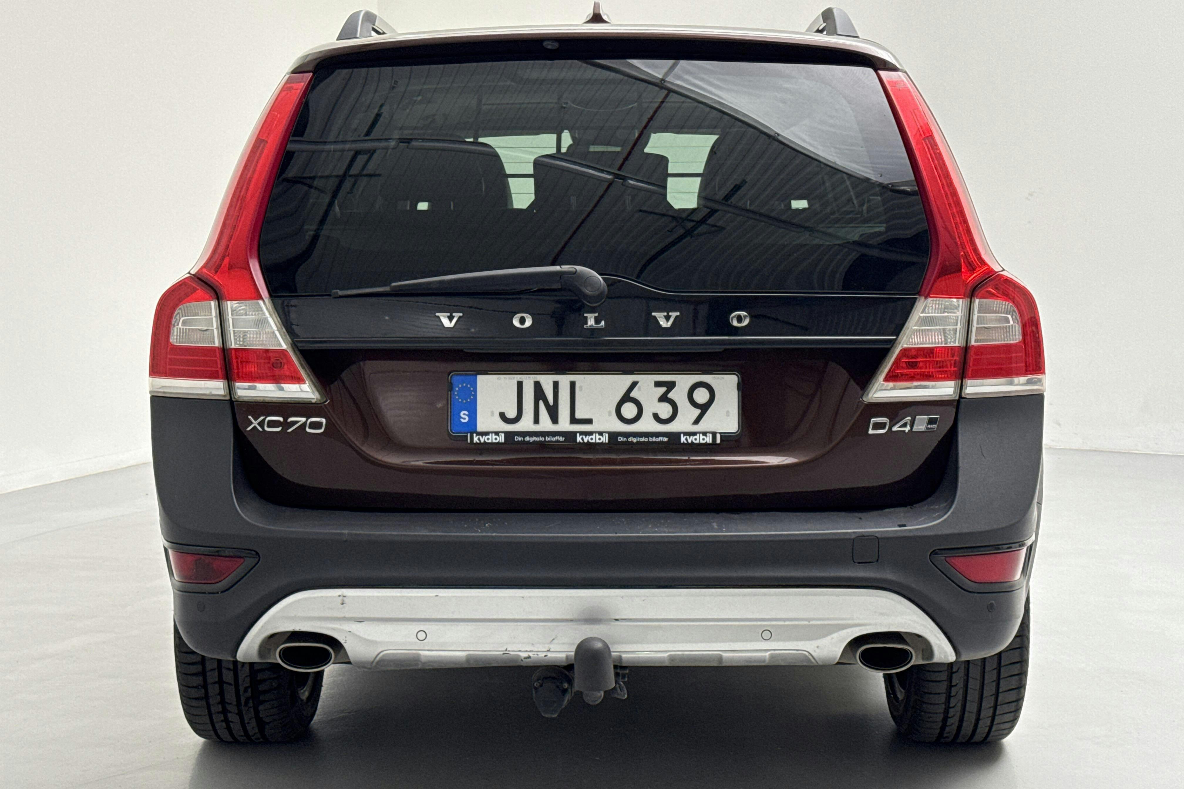 Volvo XC70 II D4 AWD (181hk) - 267 620 km - Manual - brown - 2016