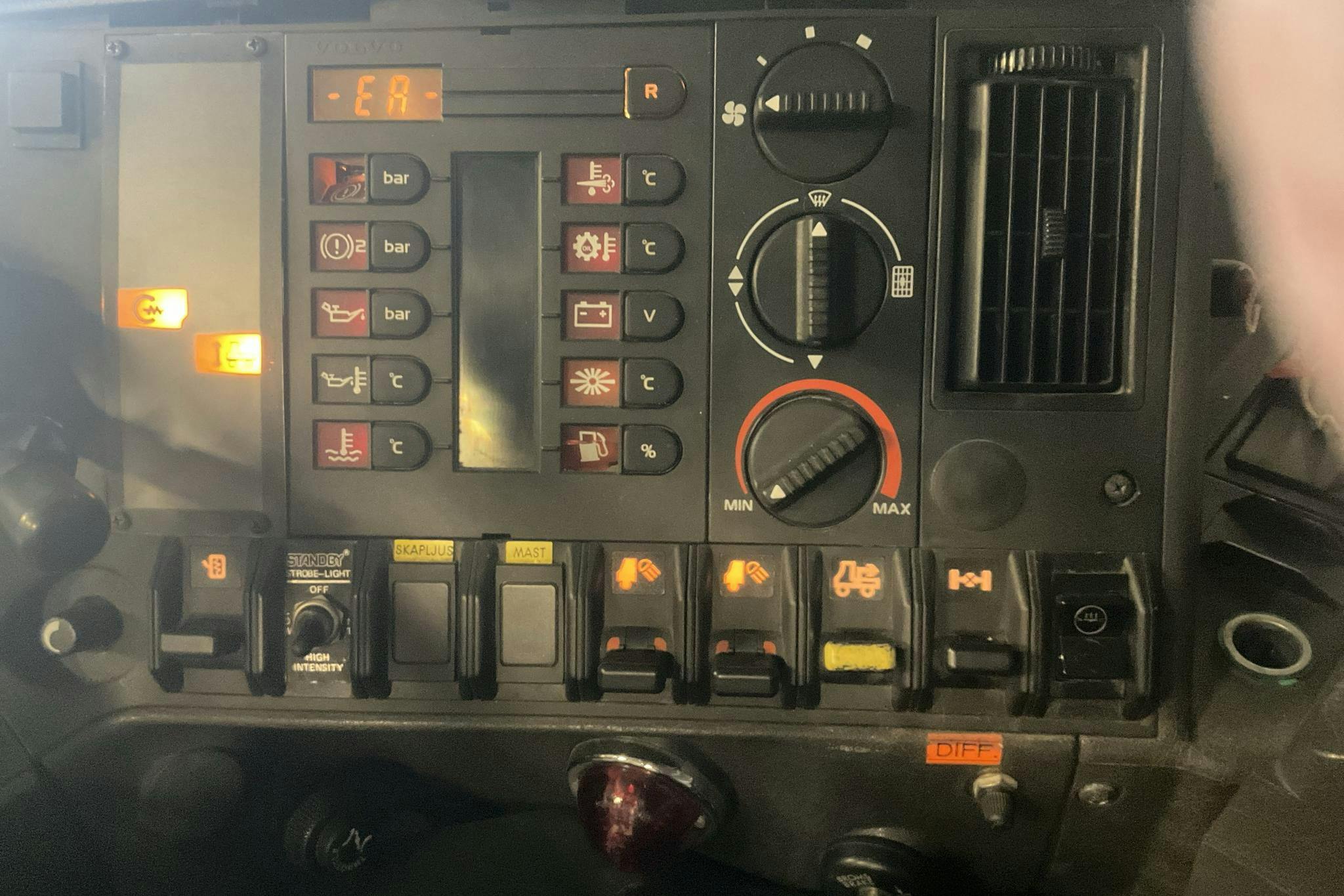 VOLVO FL10 - 511 968 km - Automaatne - 1989