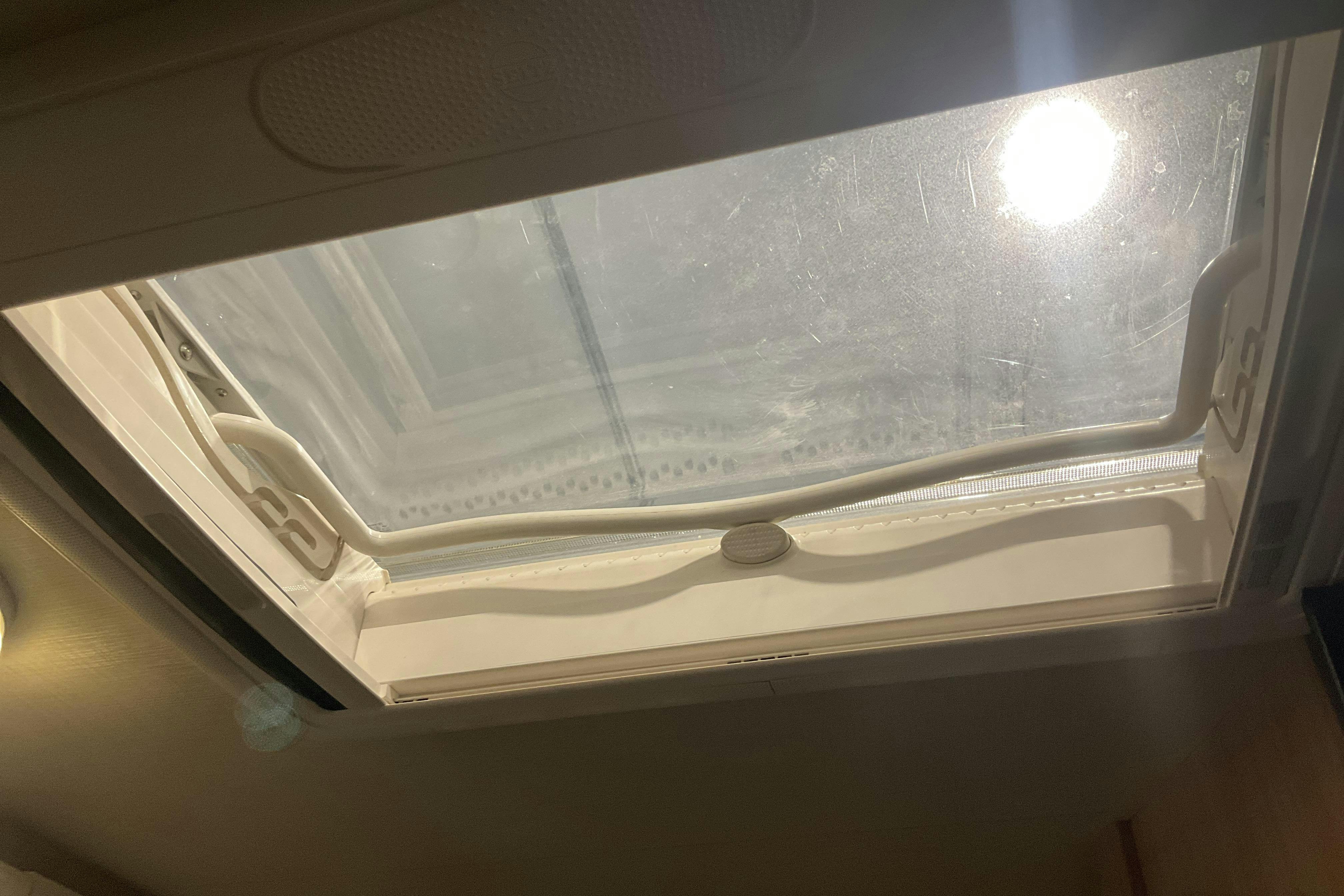 FIAT Sunlight T60 Husbil - 60 570 km - Manual - white - 2015