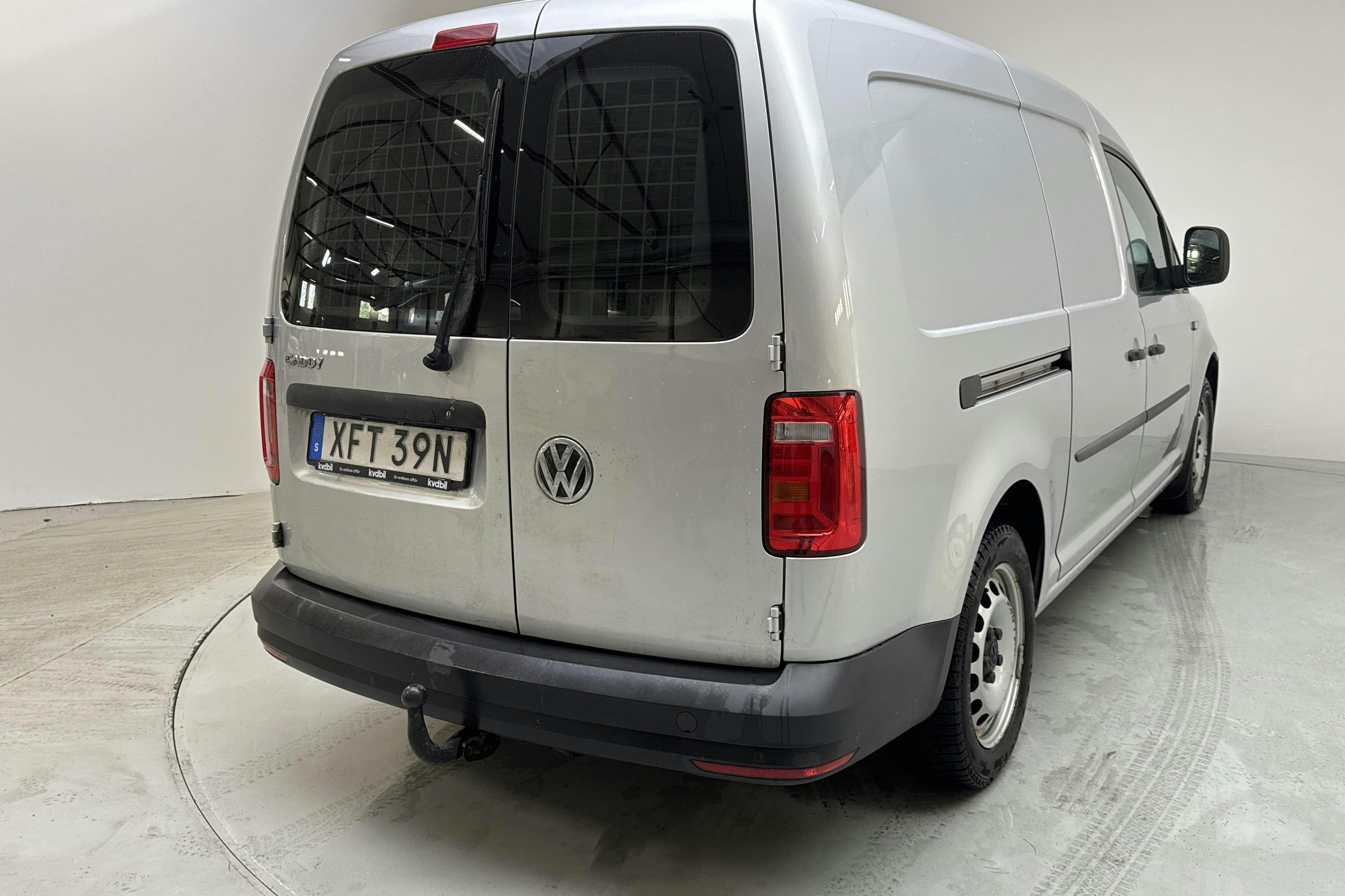 VW Caddy 1.4 TSI Skåp (125hk) - 111 130 km - Manuaalinen - hopea - 2019