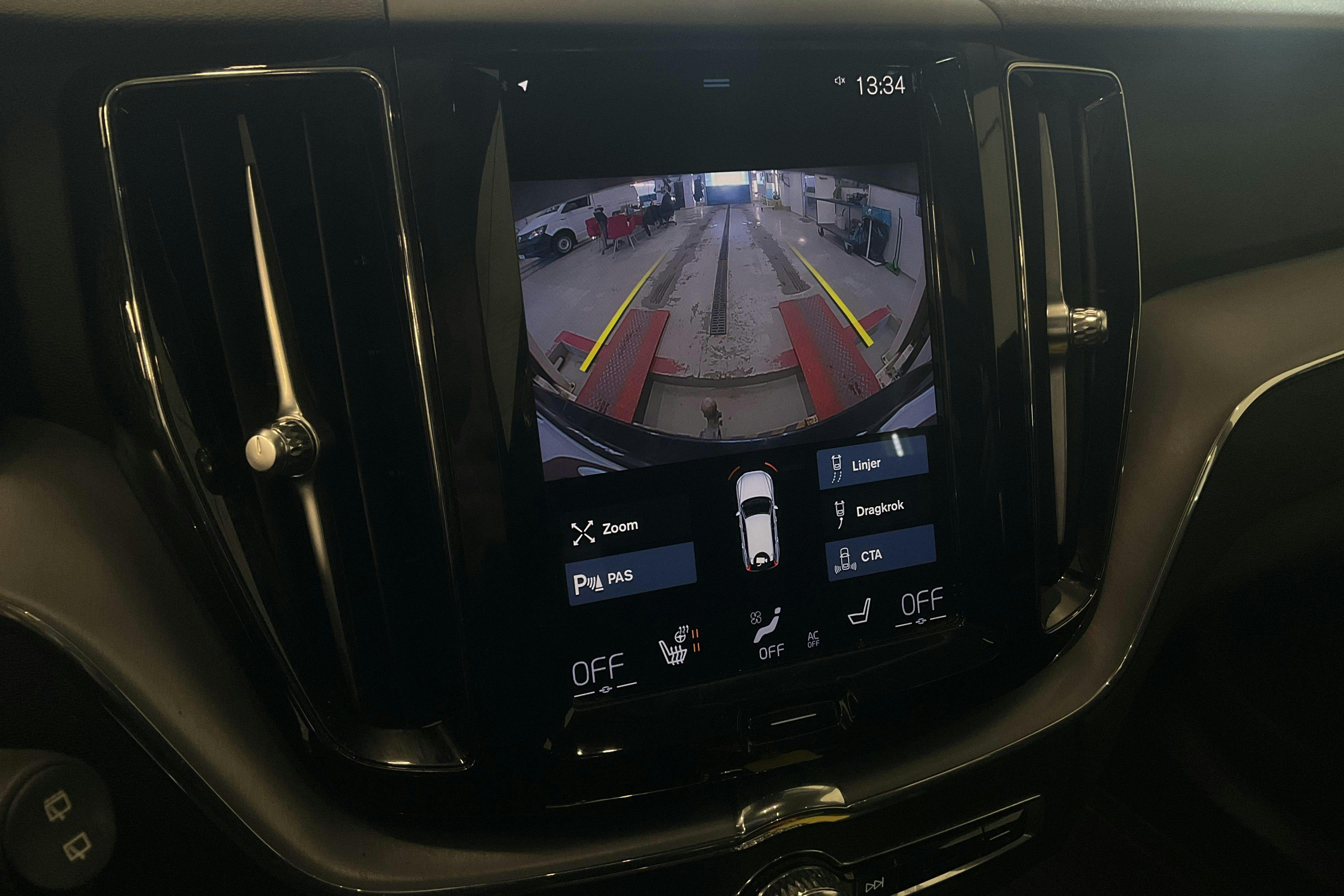 Volvo XC60 T6 AWD Recharge (340hk) - 116 510 km - Automatic - black - 2021