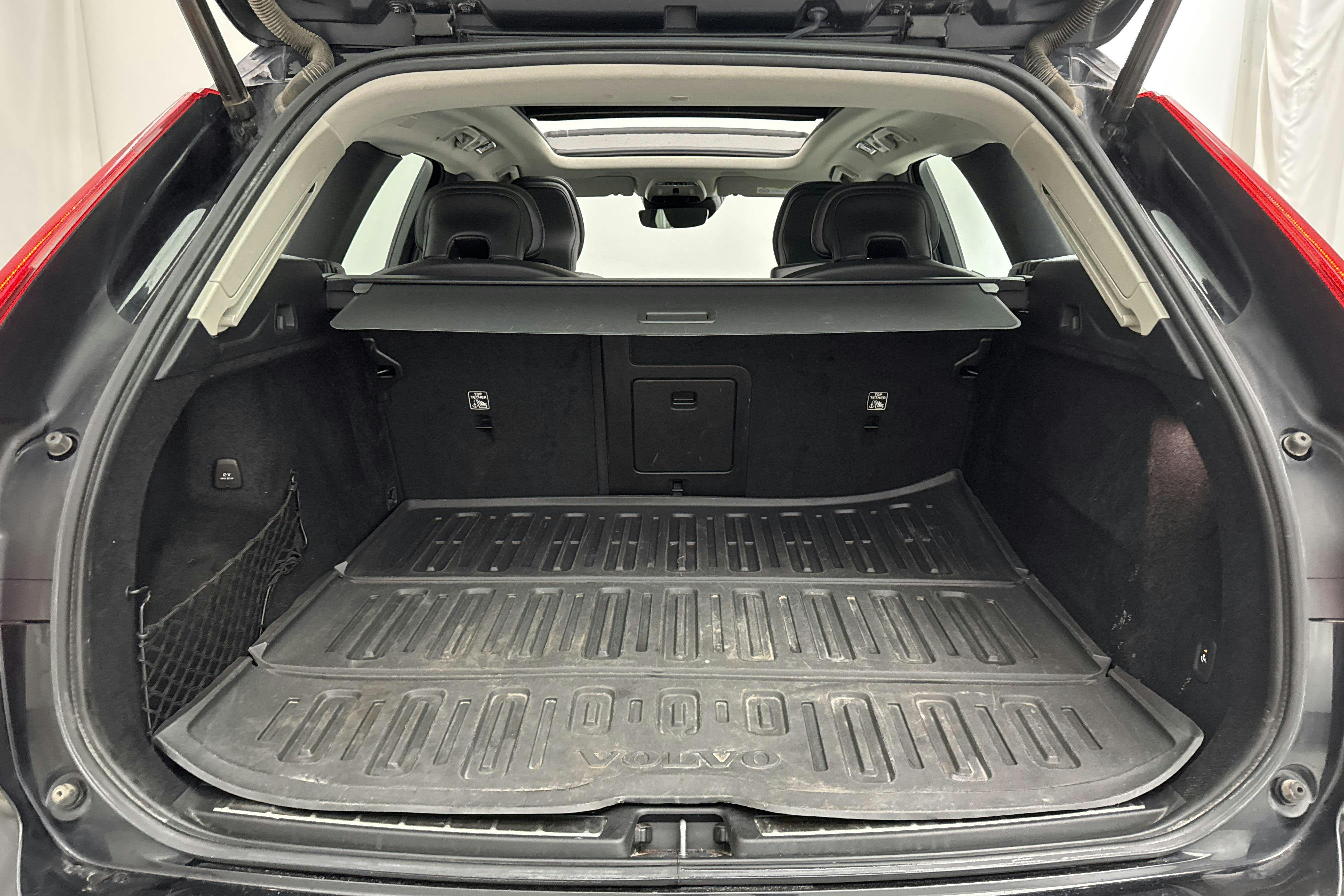 Volvo XC60 T6 AWD Recharge (340hk) - 116 510 km - Automatic - black - 2021