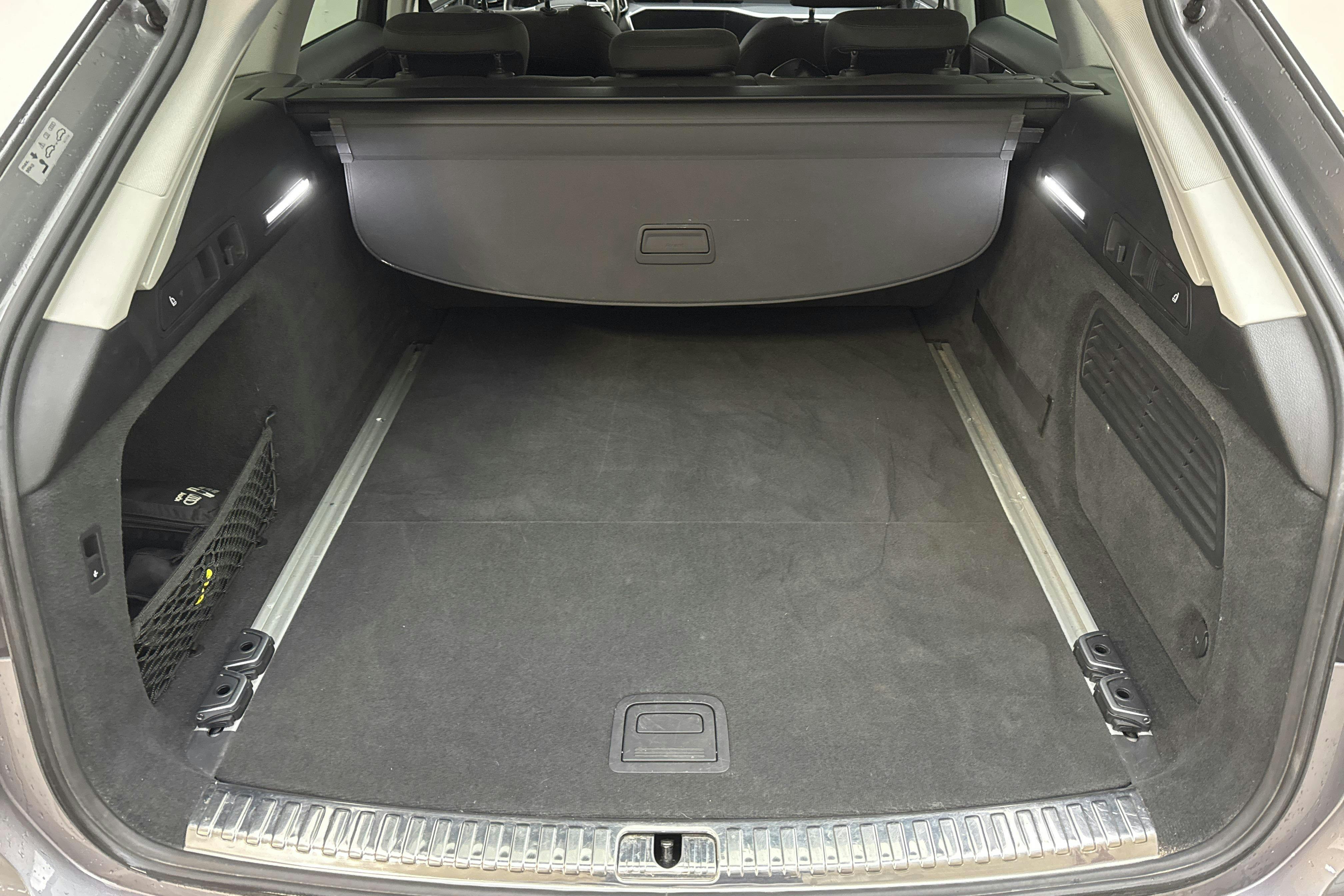 Audi A6 Avant 40 TDI quattro (204hk) - 15 496 mil - Automat - grå - 2020