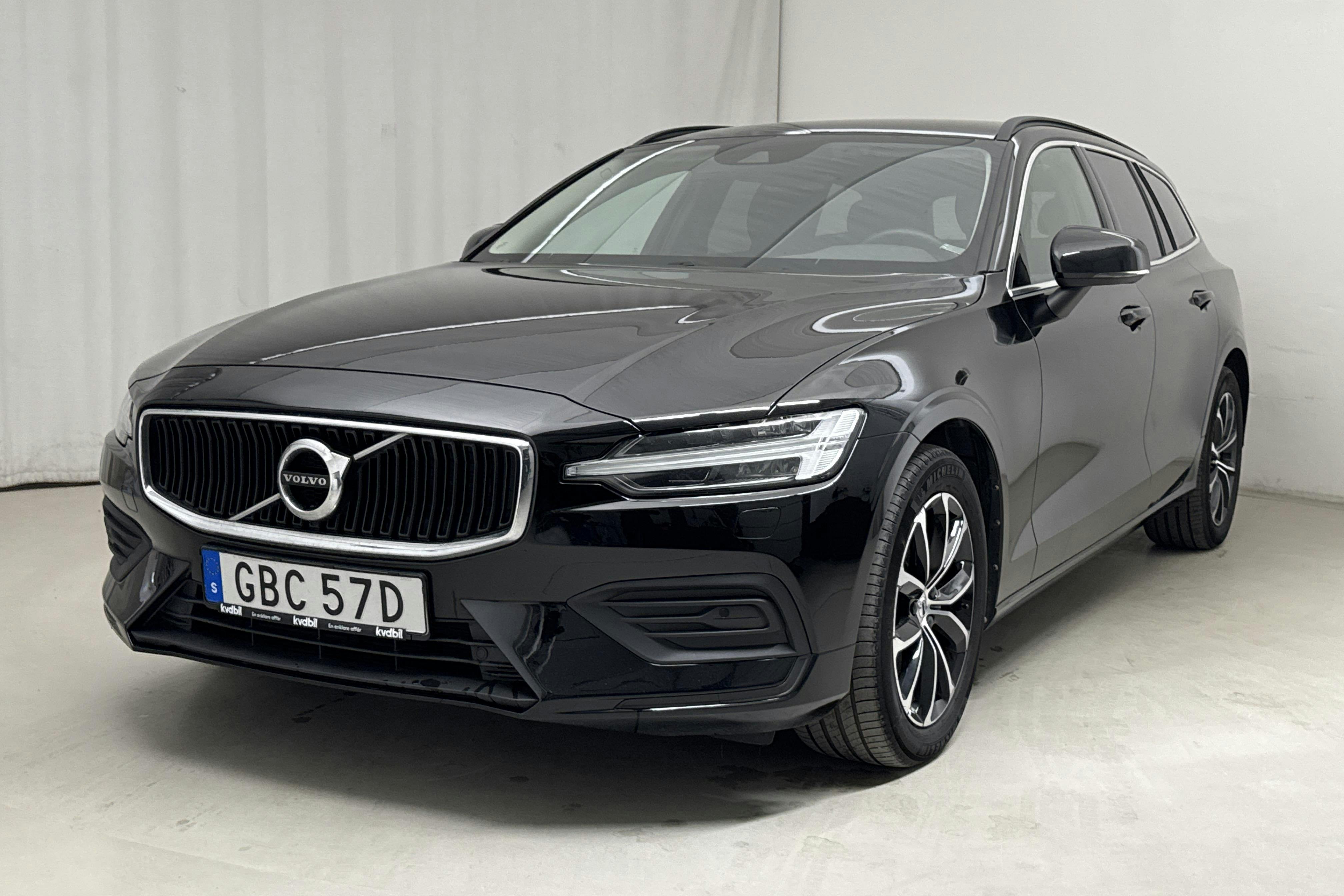 Volvo V60 B4 Mildhybrid, Diesel (197hk) - 123 020 km - Automatic - black - 2022