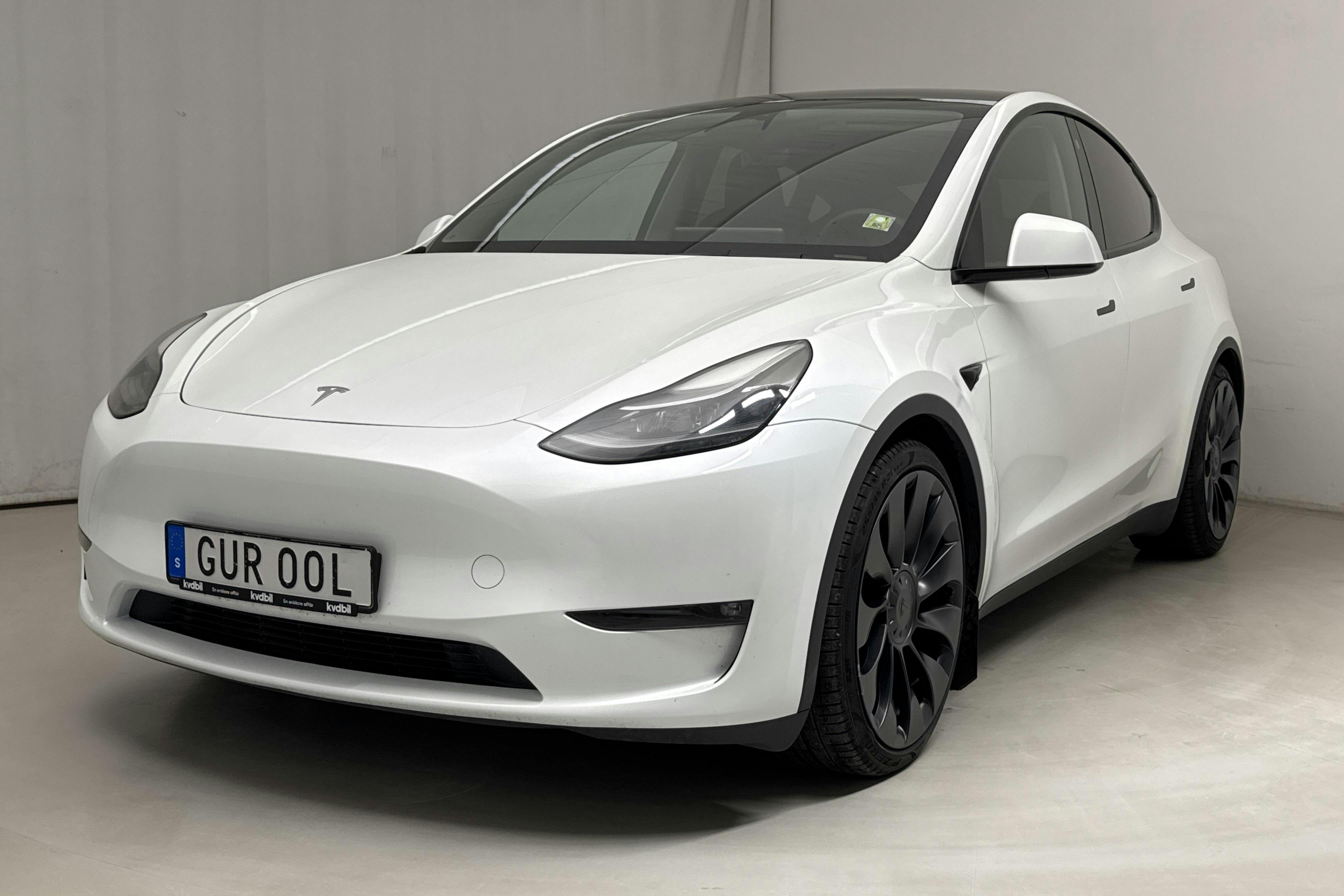 Tesla Model Y Performance Dual Motor AWD - 43 550 km - Automaattinen - valkoinen - 2023