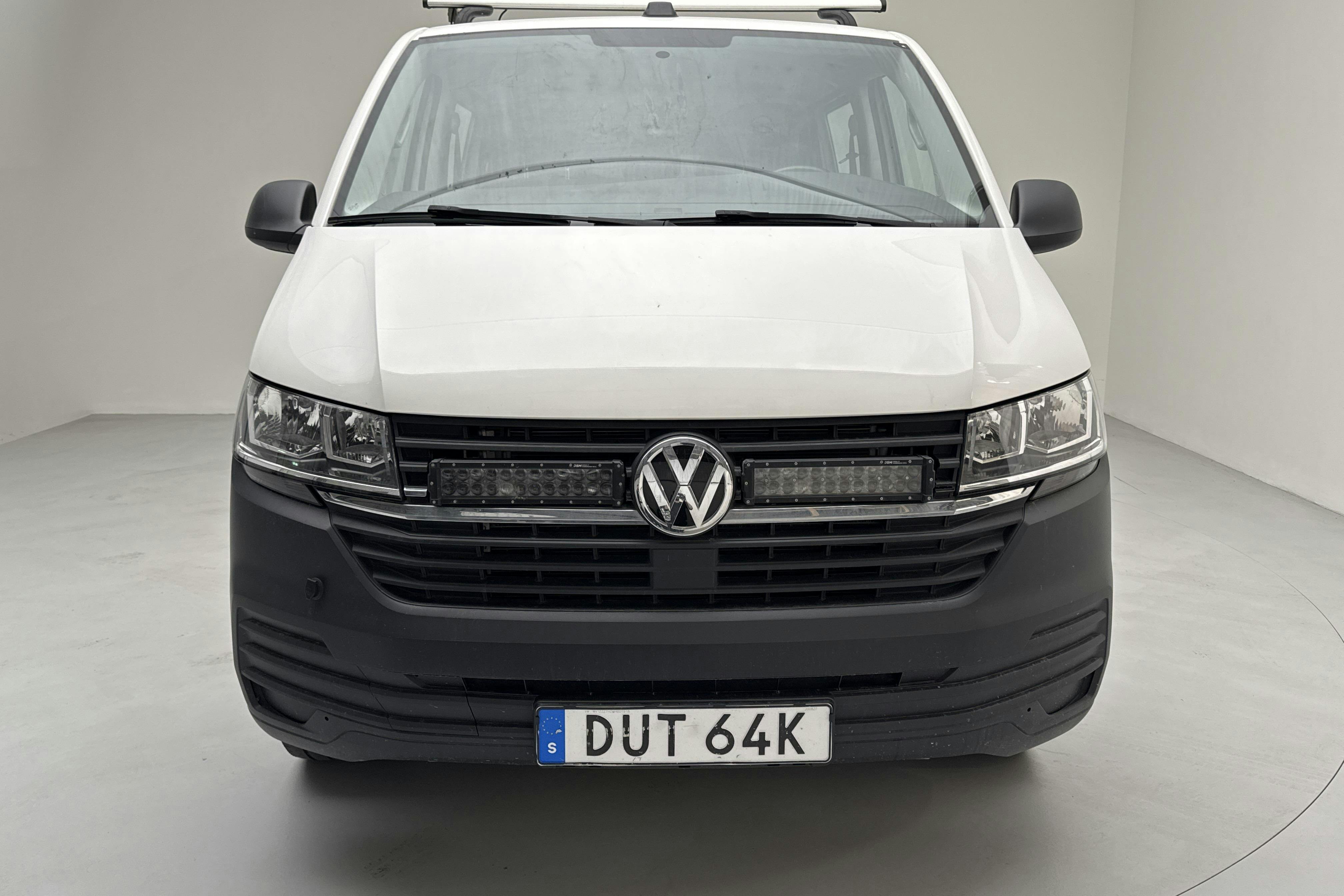 VW Transporter Kombi 2.0 TDI BMT 4MOTION (150hk) - 73 270 km - Manualna - biały - 2021