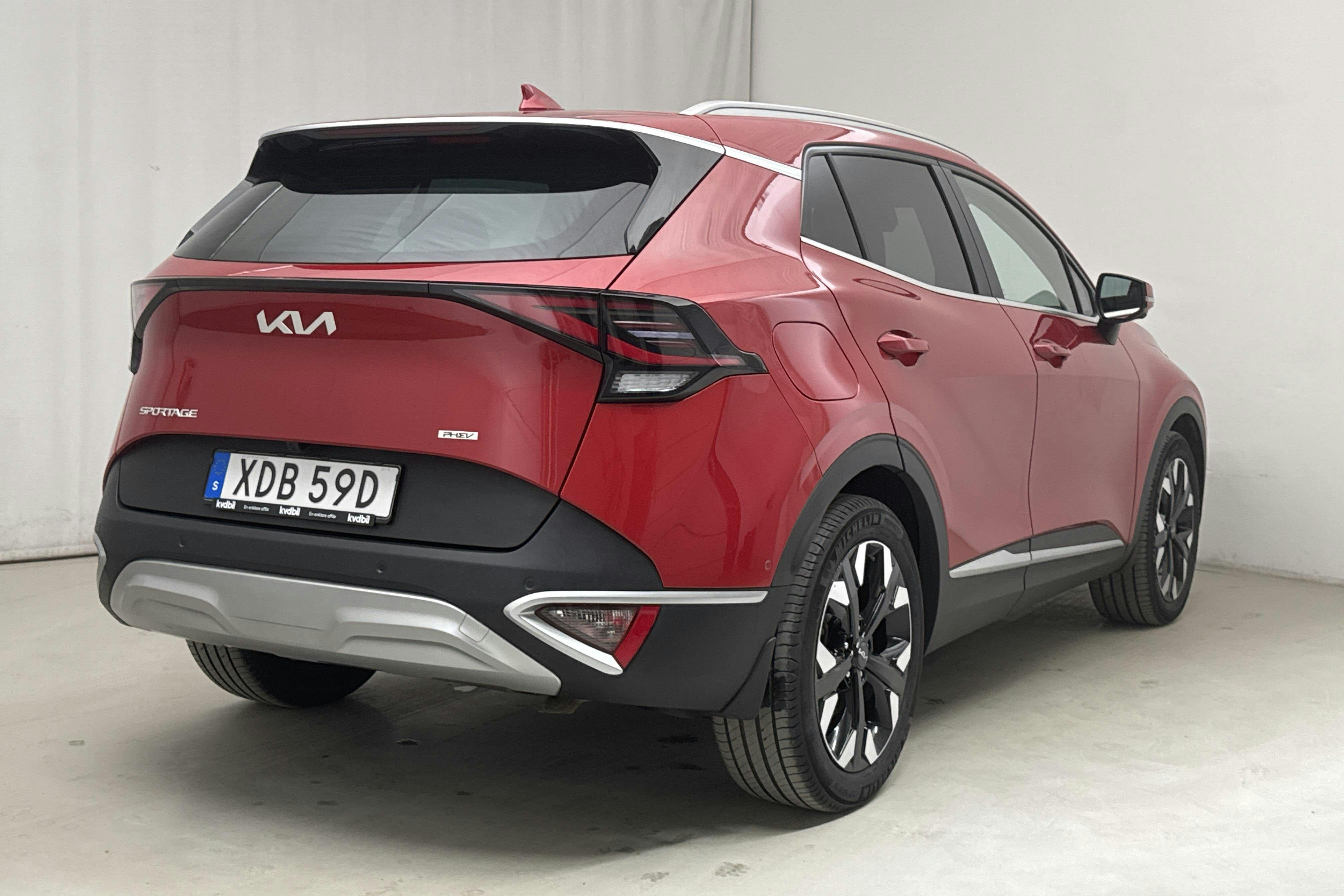 KIA Sportage PHEV AWD (265hk) - 68 480 km - Automatyczna - czerwony - 2023
