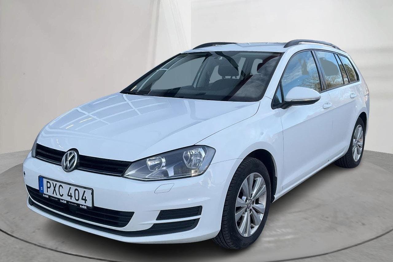 VW Golf VII 1.2 TSI Sportscombi (105hk) - 21 686 mil - Manuell - vit - 2015