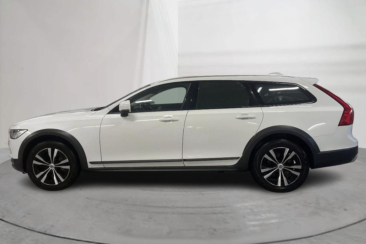 Volvo V90 D4 Cross Country AWD (190hk) - 14 615 mil - Automat - vit - 2020
