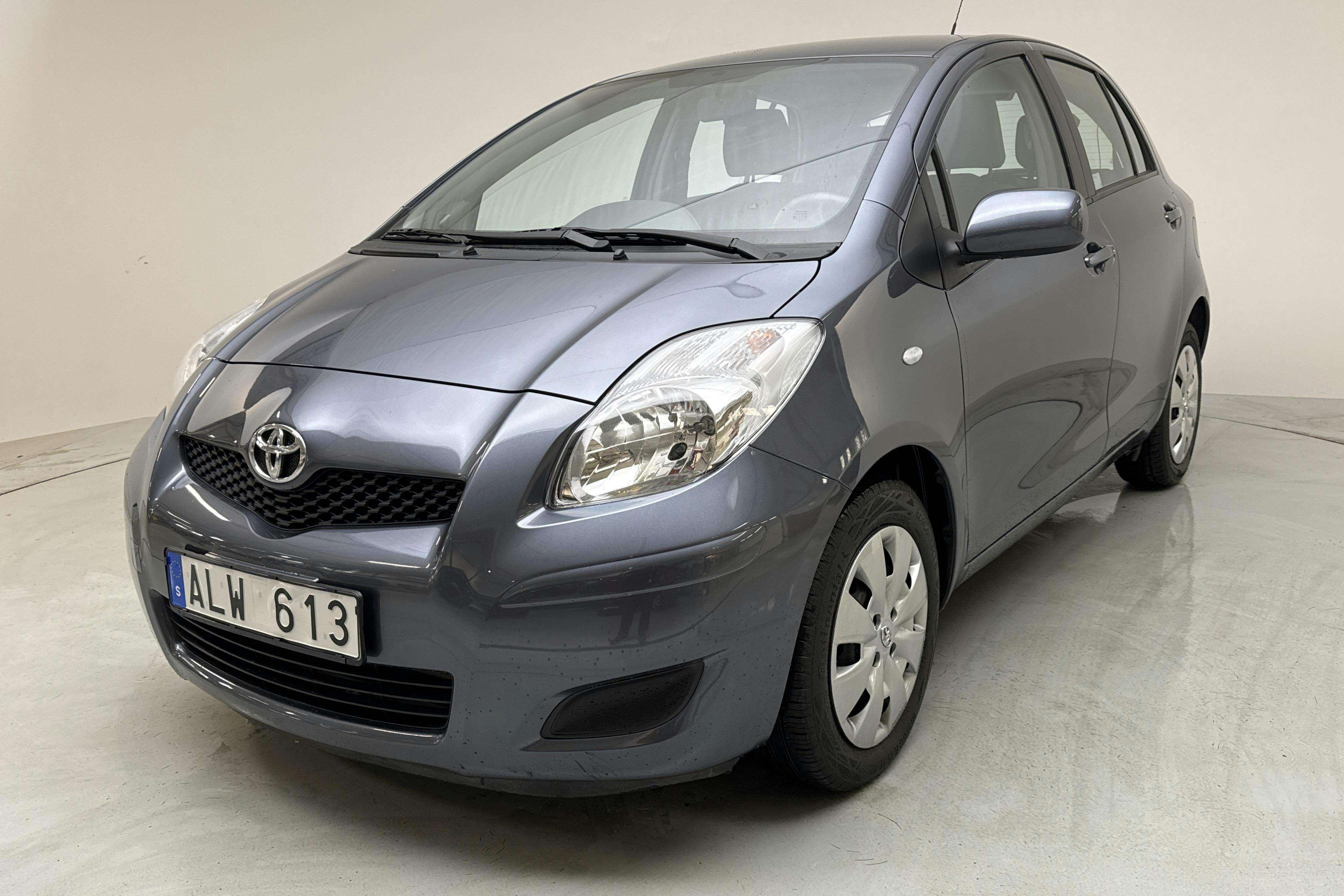 Toyota Yaris 1.33 5dr (100hk) - 6 921 mil - Manuell - blå - 2010