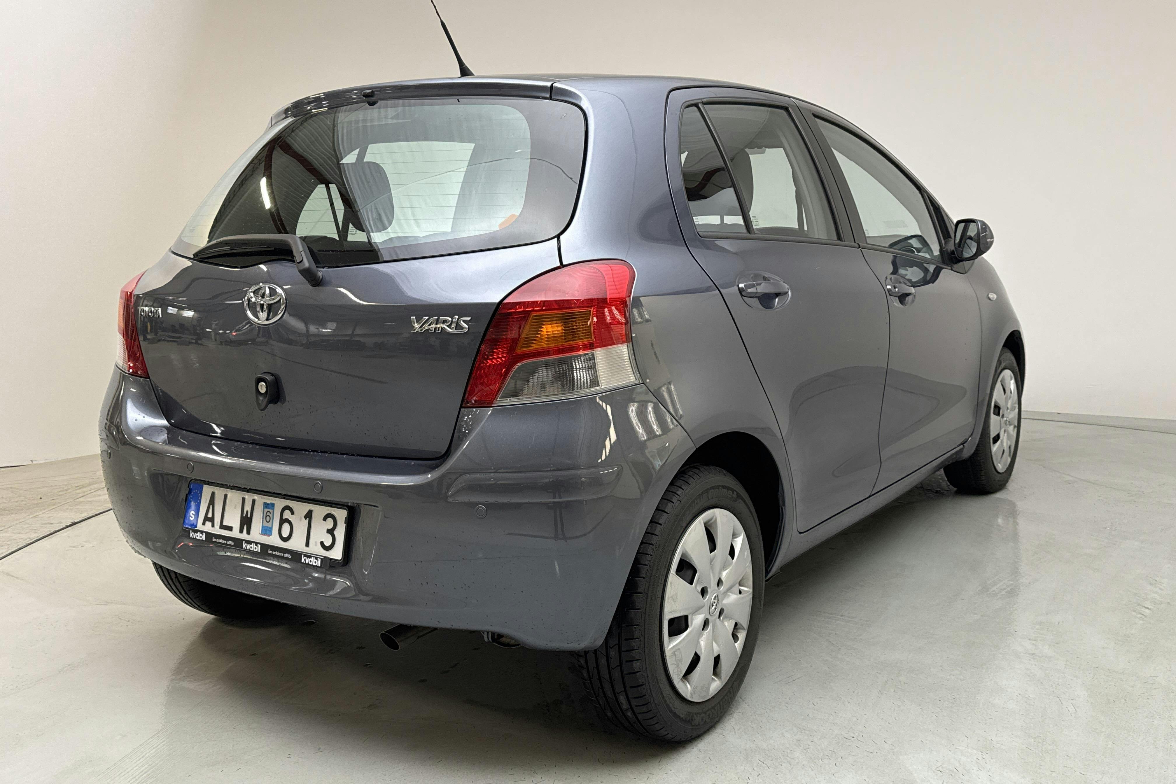 Toyota Yaris 1.33 5dr (100hk) - 6 921 mil - Manuell - blå - 2010