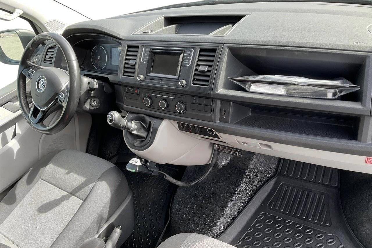 VW Transporter T6 2.0 TDI BMT Skåp 4MOTION (150hk) - 83 380 km - Manuaalinen - valkoinen - 2019