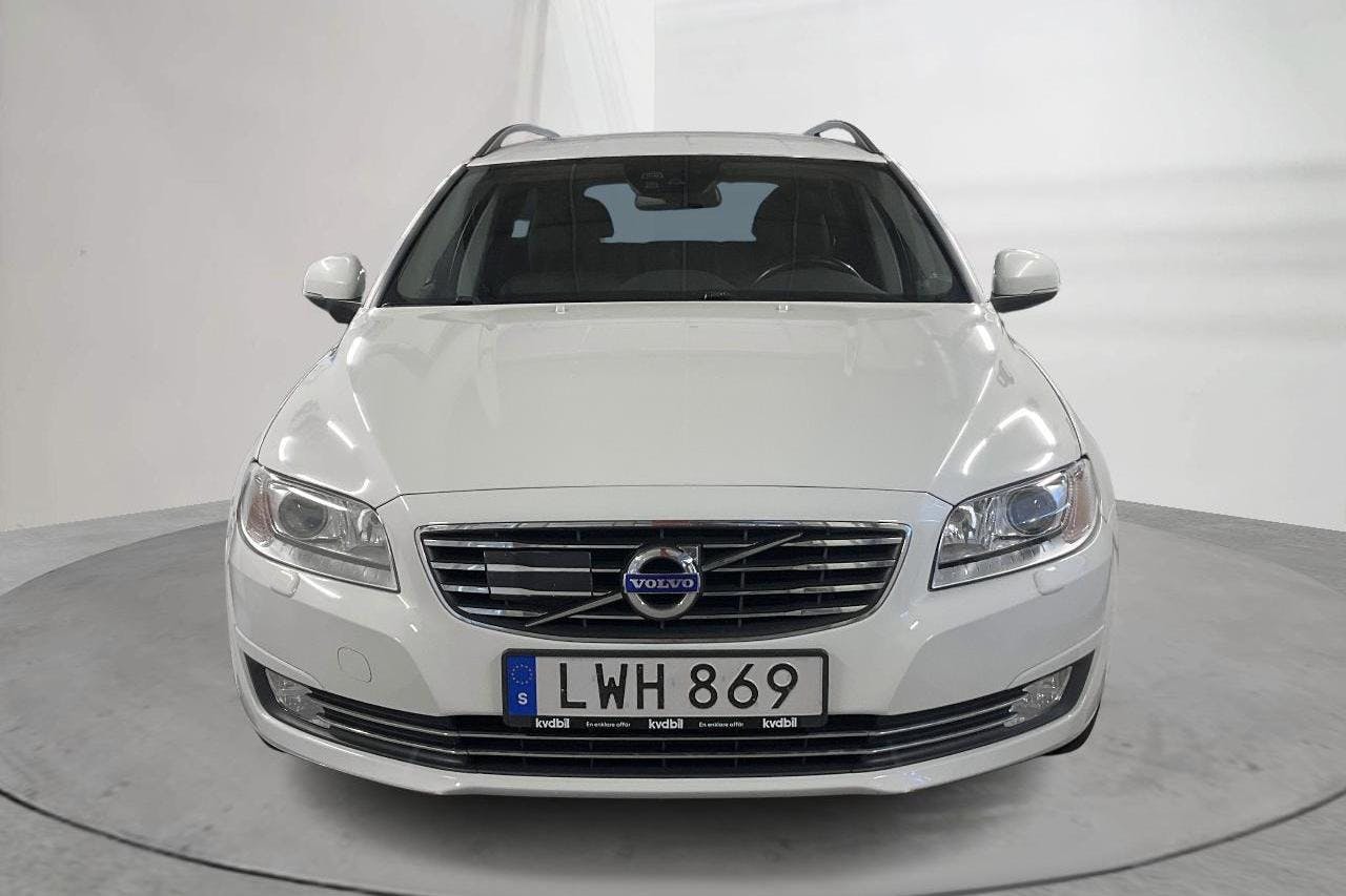 Volvo V70 II D4 (181hk) - 185 010 km - Manual - white - 2016