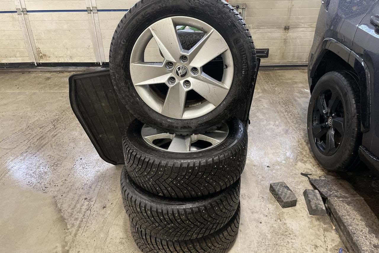 Skoda Octavia III 2.0 TDI CR Combi 4x4 (150hk) - 160 380 km - Manualna - biały - 2018