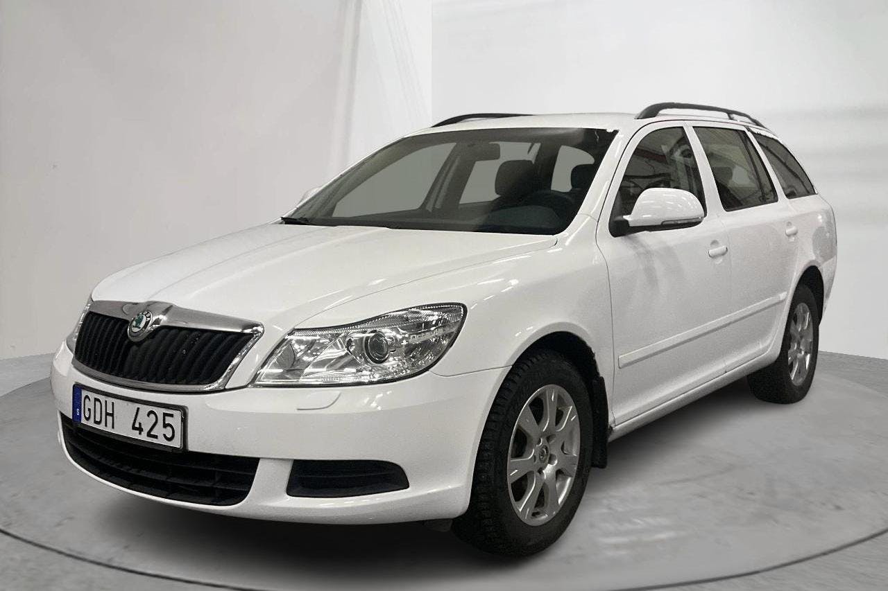Skoda Octavia II 2.0 TDI Kombi 4X4 (140hk) - 14 826 mil - Manuell - vit - 2011