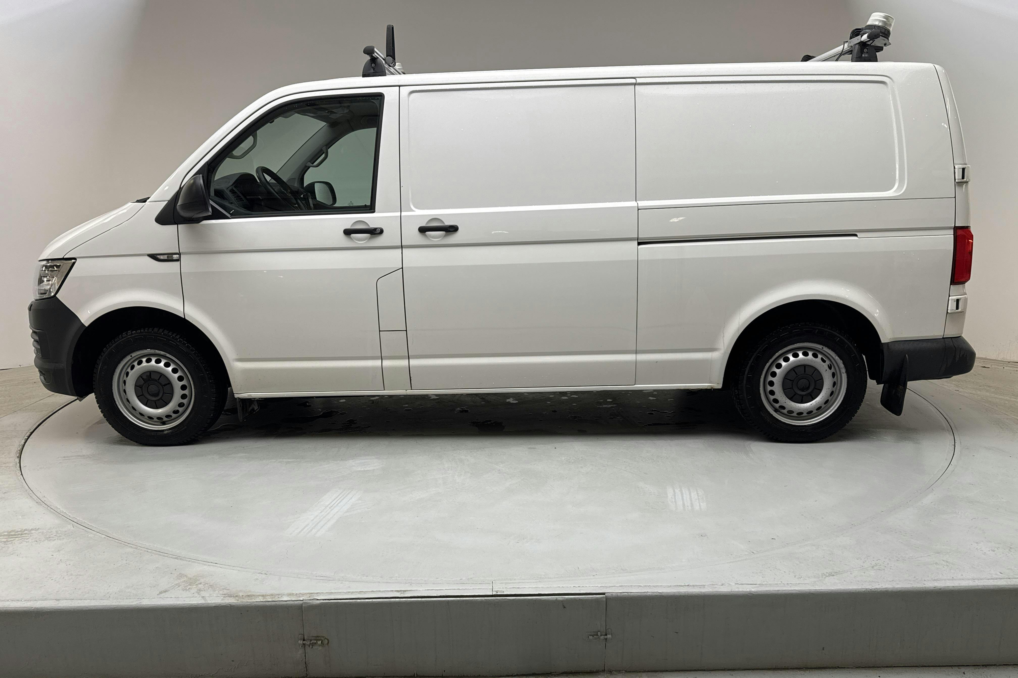 VW Transporter T6 2.0 TDI BMT Skåp 4MOTION (150hk) - 15 303 mil - Automat - vit - 2018