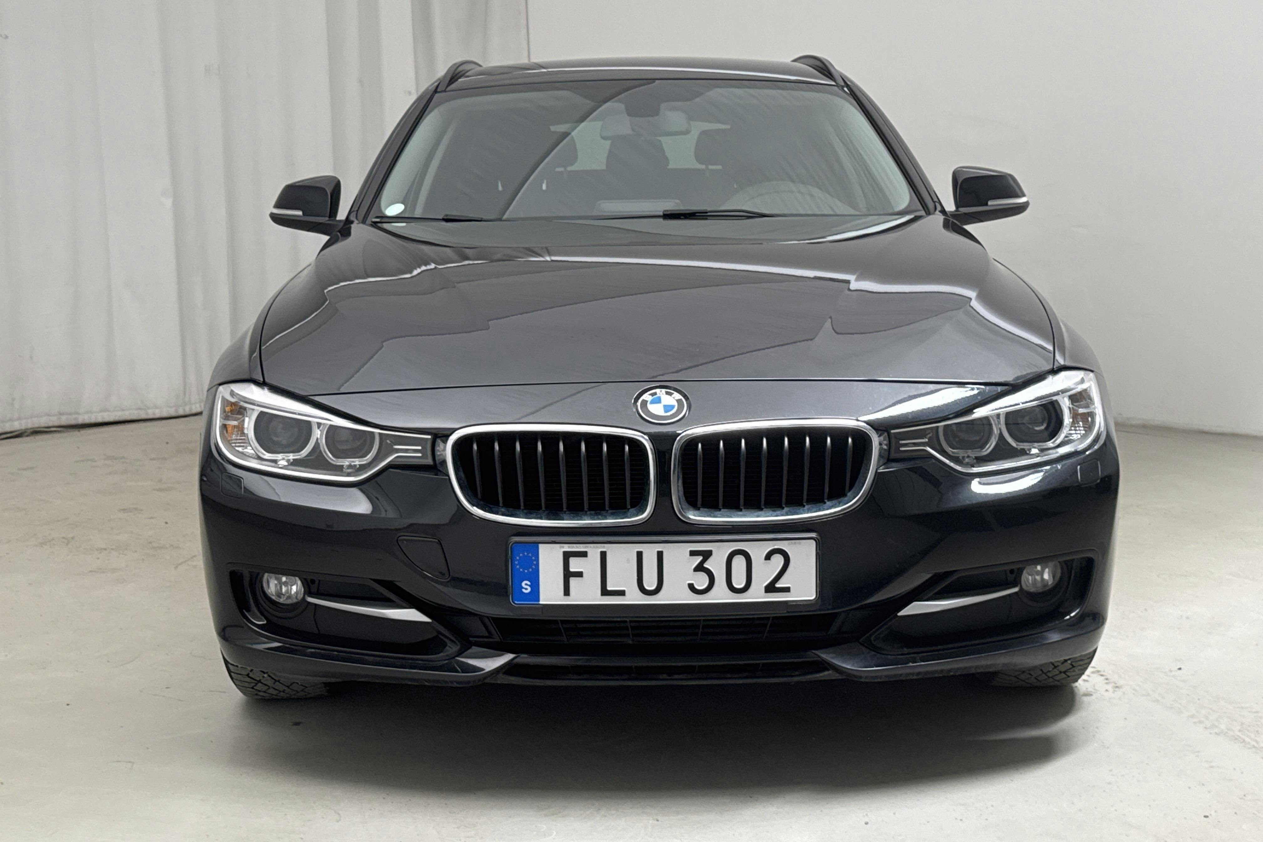 BMW 320d xDrive Touring, F31 (184hk) - 13 750 mil - Automat - svart - 2015