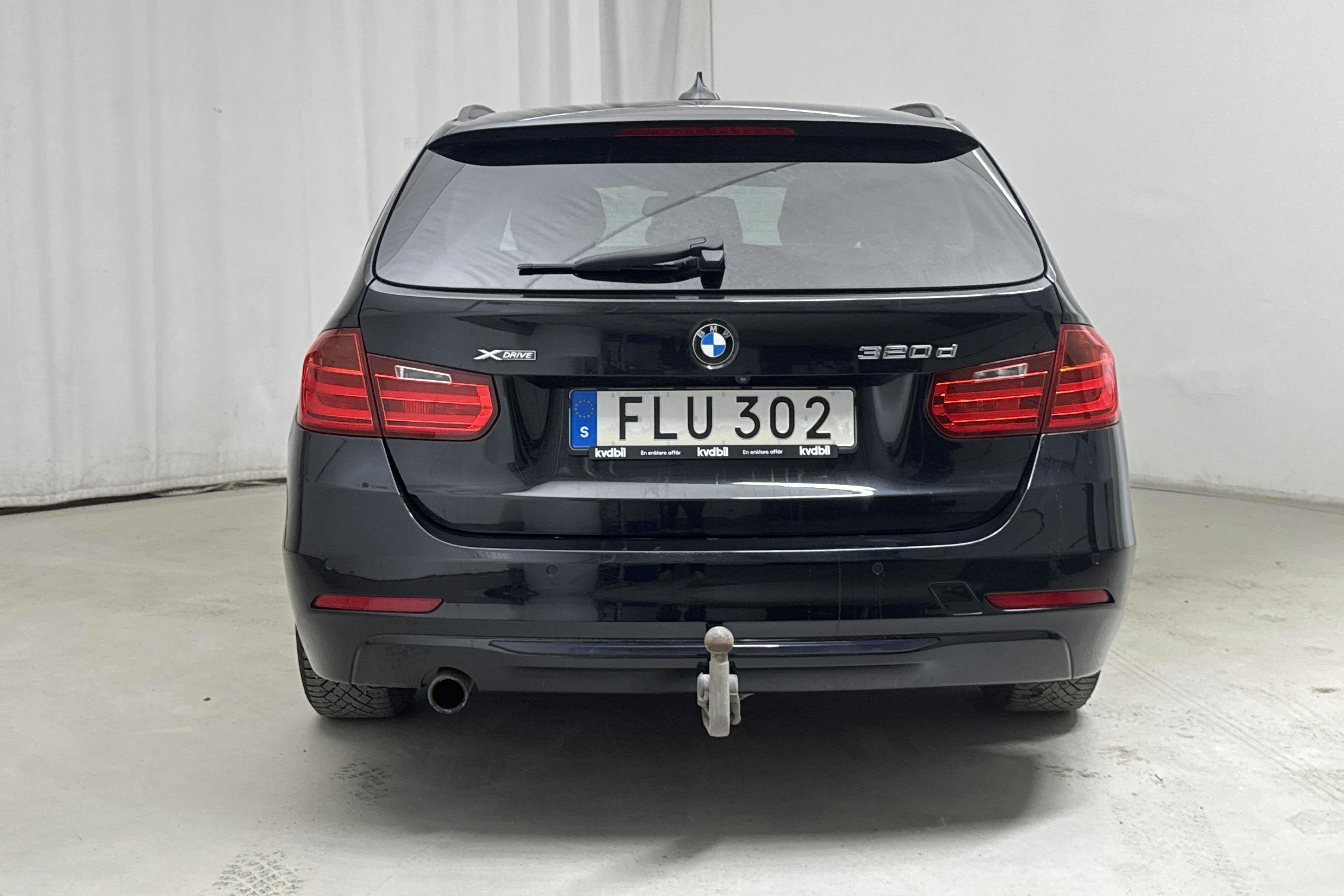 BMW 320d xDrive Touring, F31 (184hk) - 13 750 mil - Automat - svart - 2015