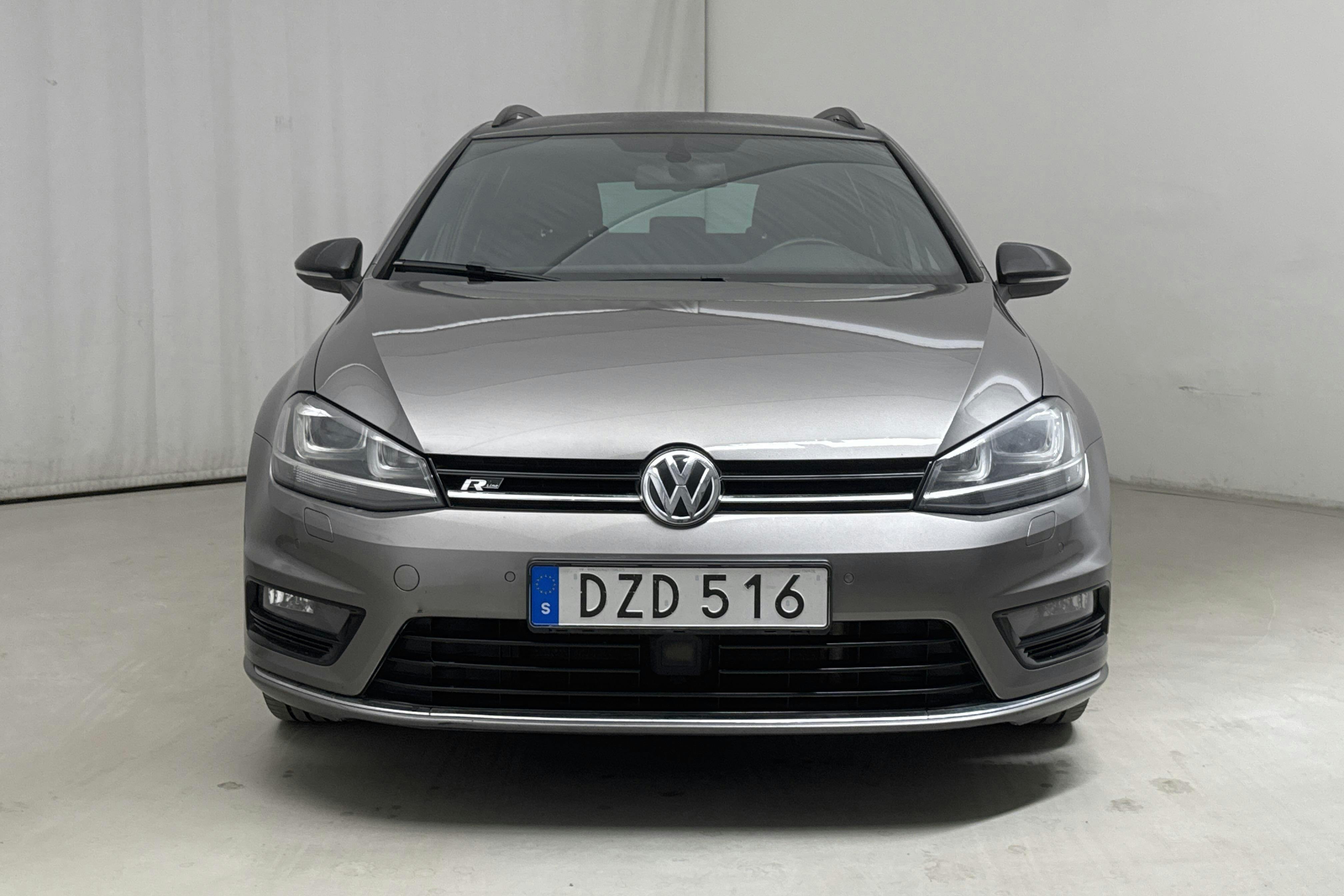 VW Golf VII 2.0 TDI BlueMotion Technology Sportscombi (150hk) - 18 892 mil - Automat - grå - 2015