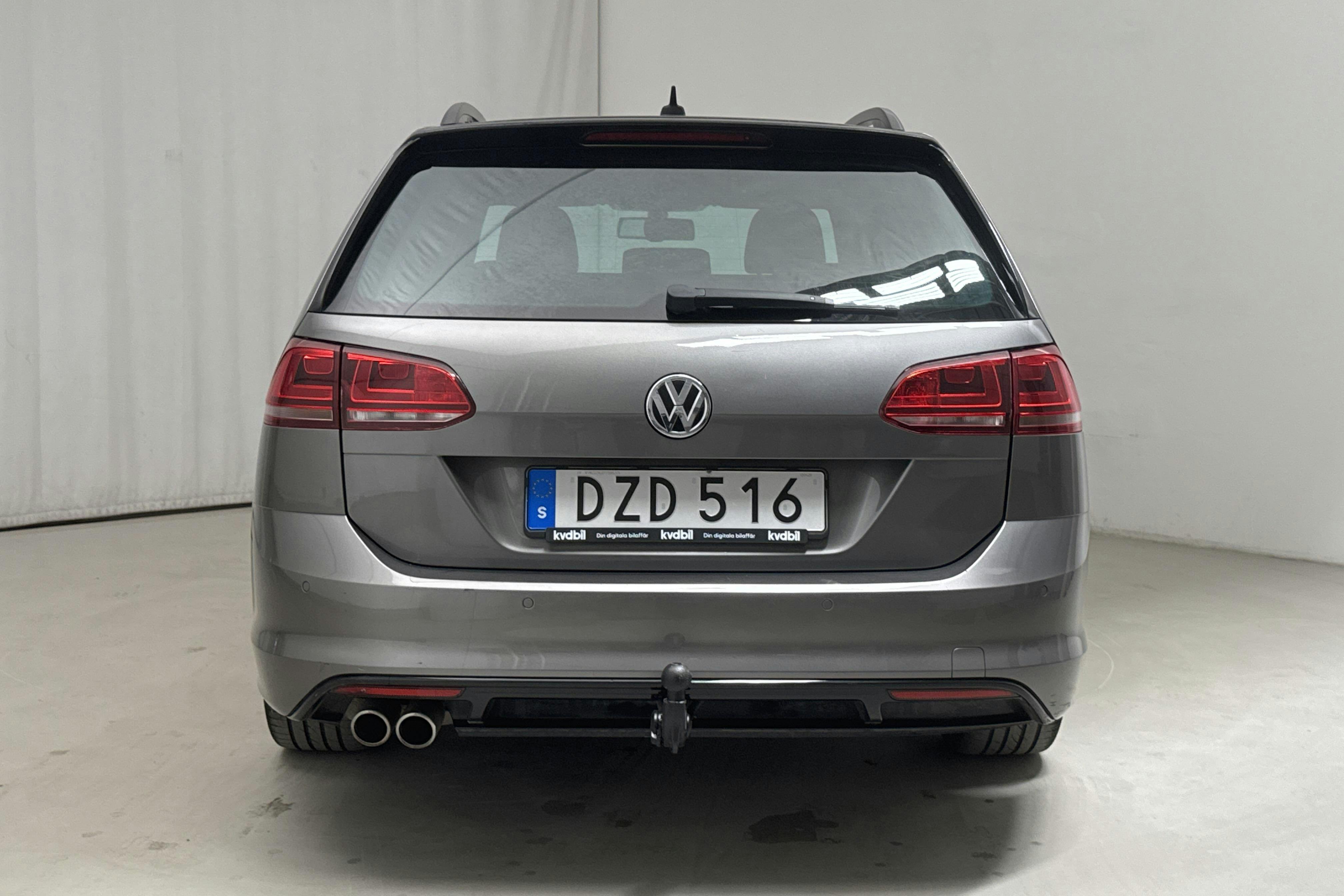 VW Golf VII 2.0 TDI BlueMotion Technology Sportscombi (150hk) - 18 892 mil - Automat - grå - 2015
