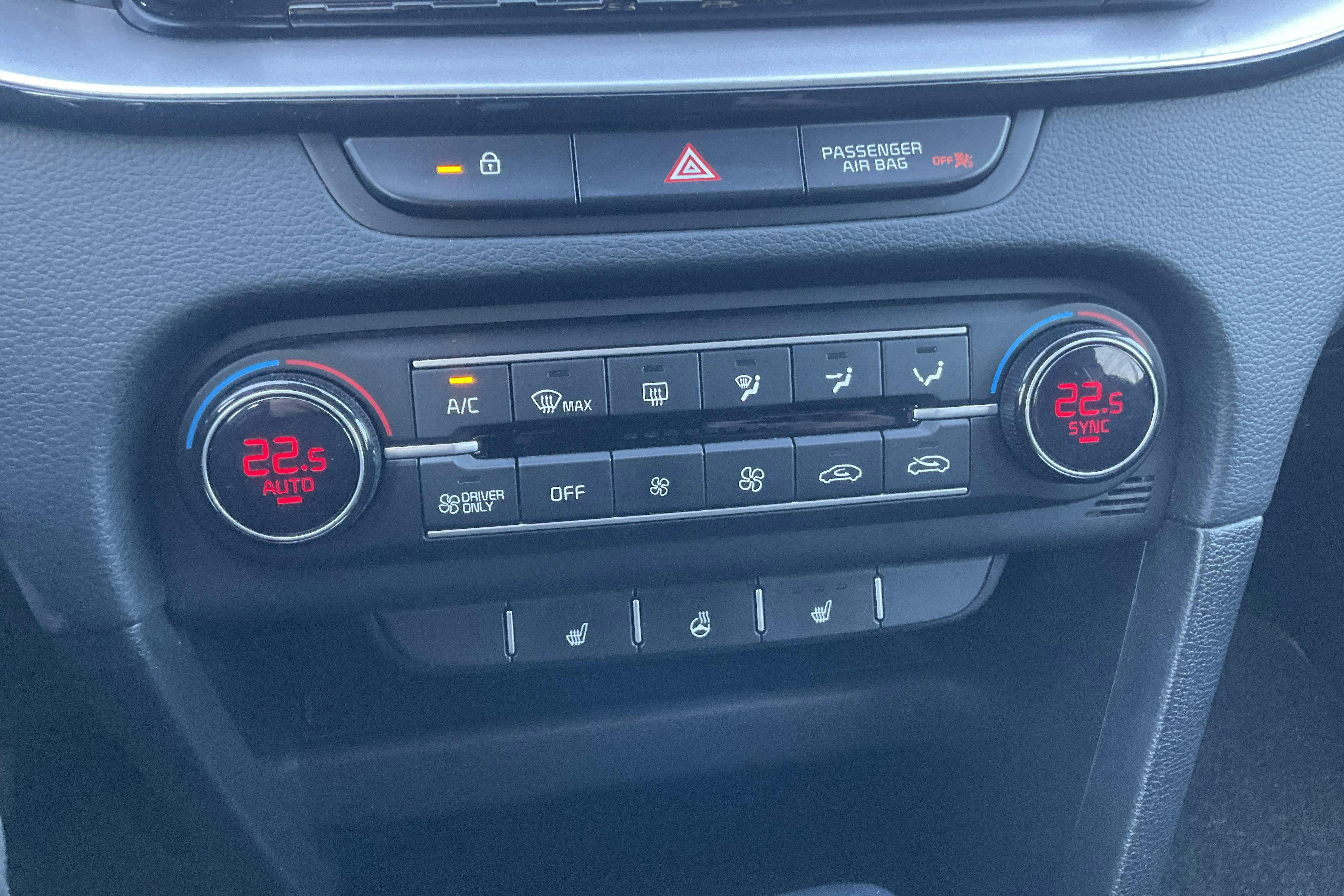 KIA Ceed 1.6 Plug-in Hybrid SW (141hk) - 92 610 km - Automaattinen - valkoinen - 2022