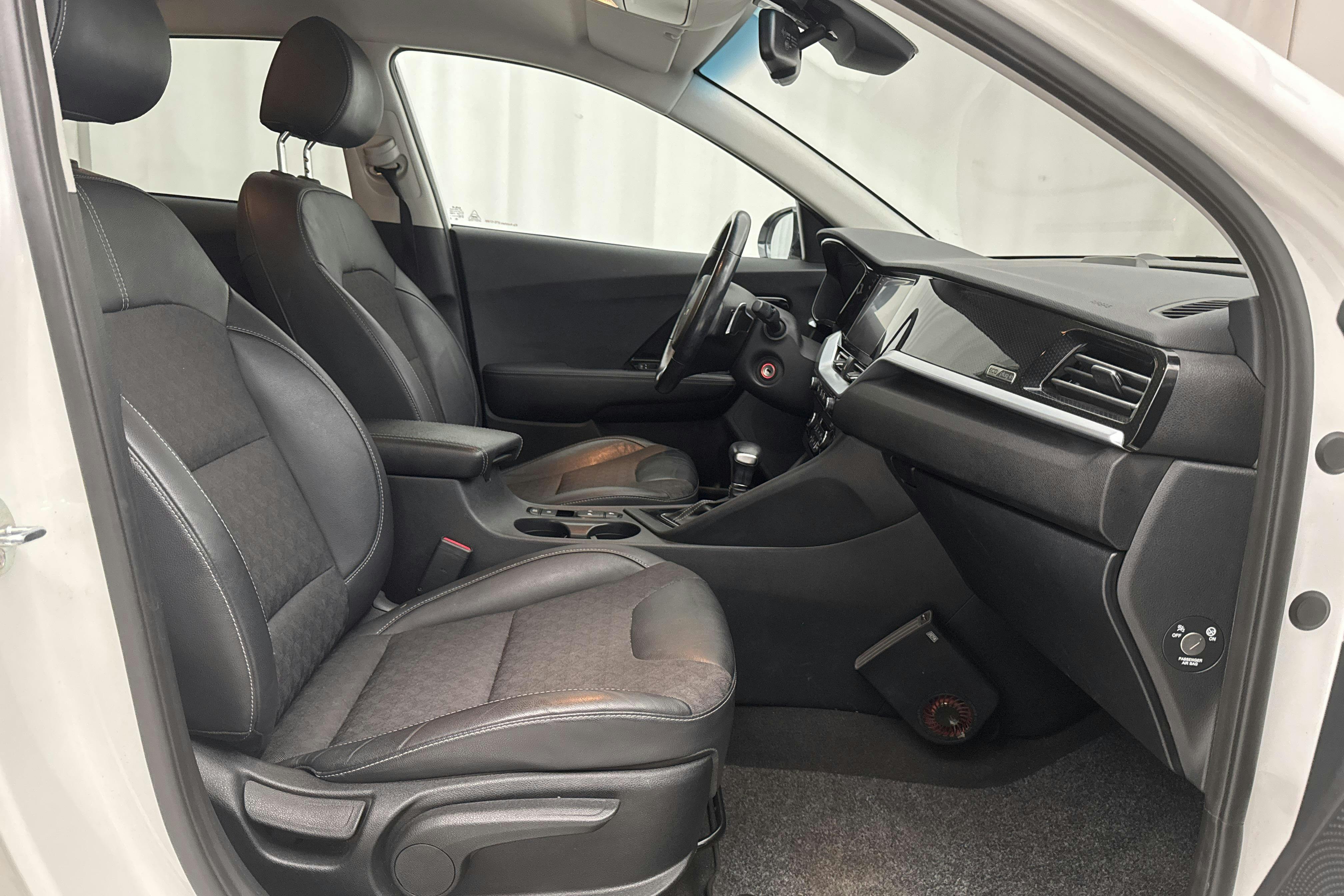KIA Niro Plug-in Hybrid 1.6 (141hk) - 58 010 km - Automaatne - valge - 2022
