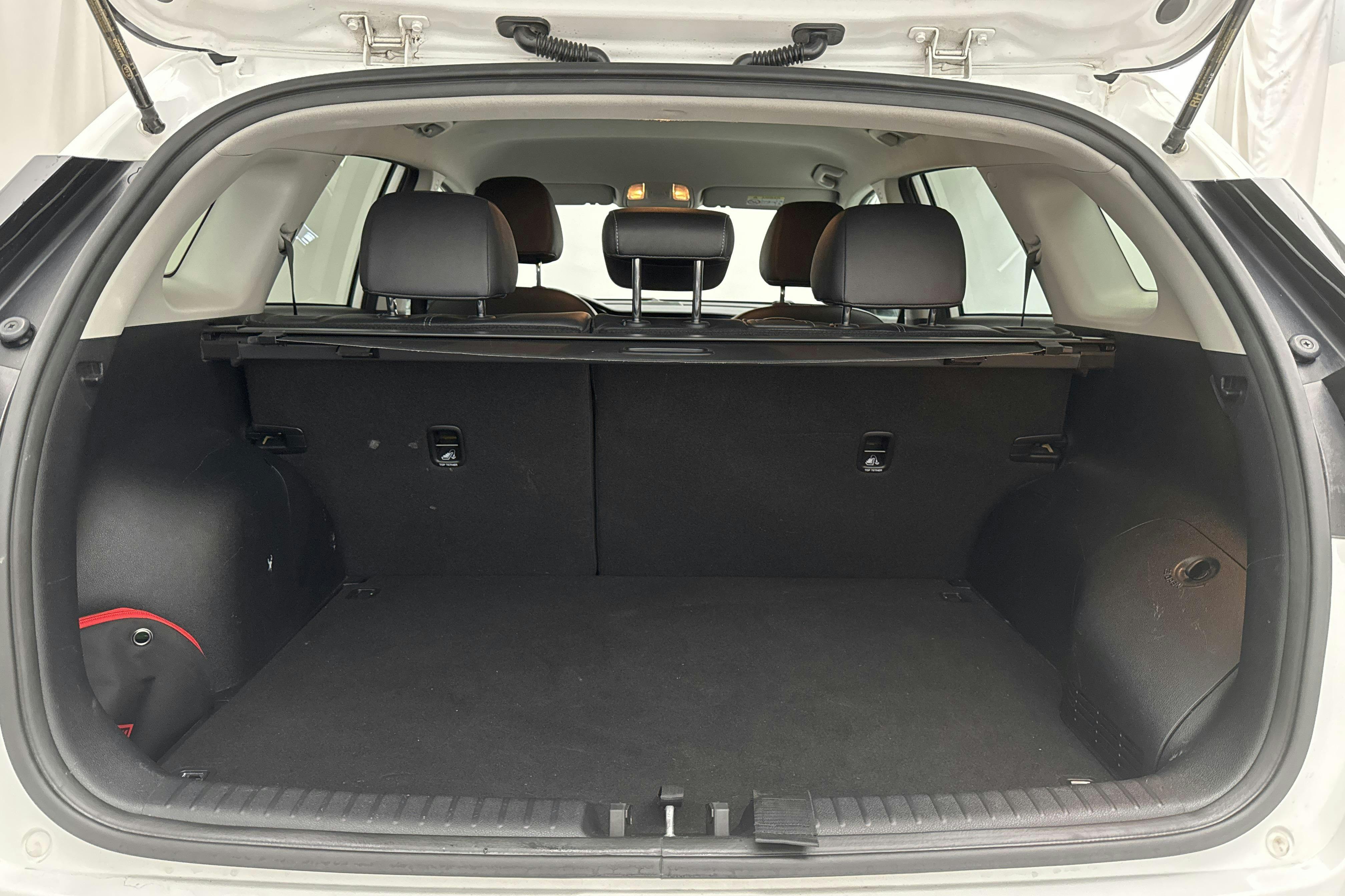 KIA Niro Plug-in Hybrid 1.6 (141hk) - 58 010 km - Automaatne - valge - 2022