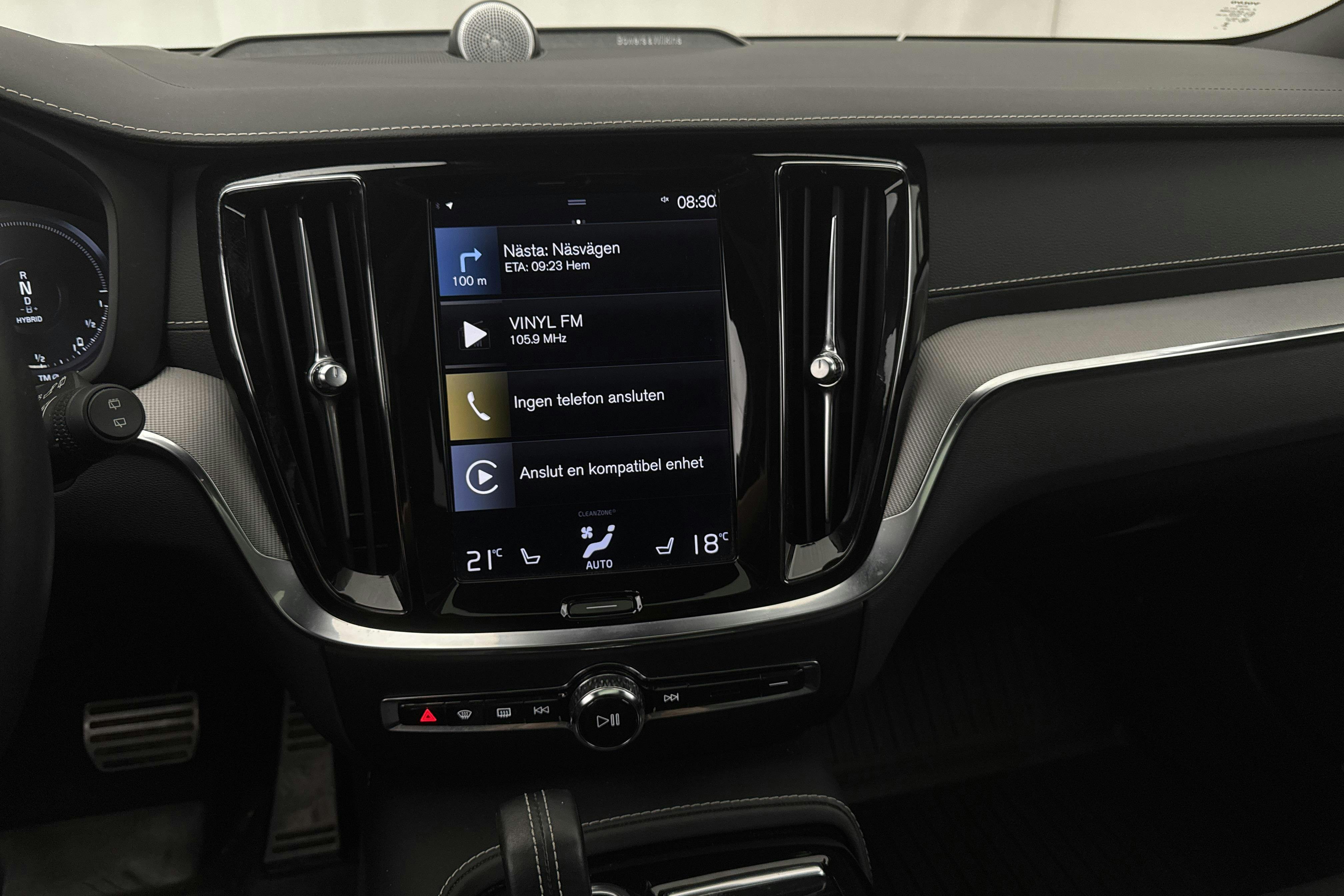 Volvo V60 T8 AWD Recharge (455hk) - 74 680 km - Automatic - black - 2022