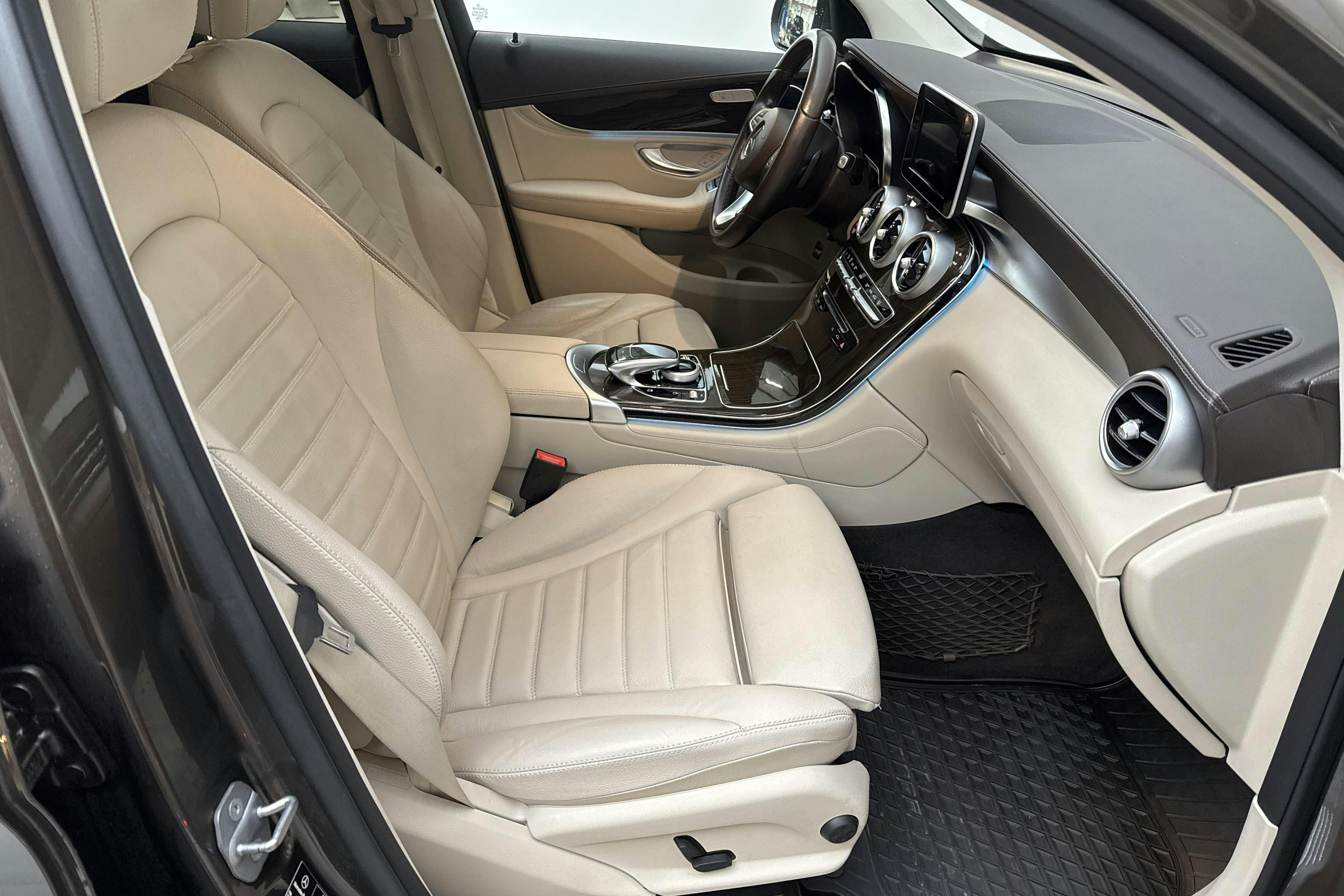 Mercedes GLC 250 d 4MATIC Coupé C253 (204hk) - 11 412 mil - Automat - Dark Brown - 2018