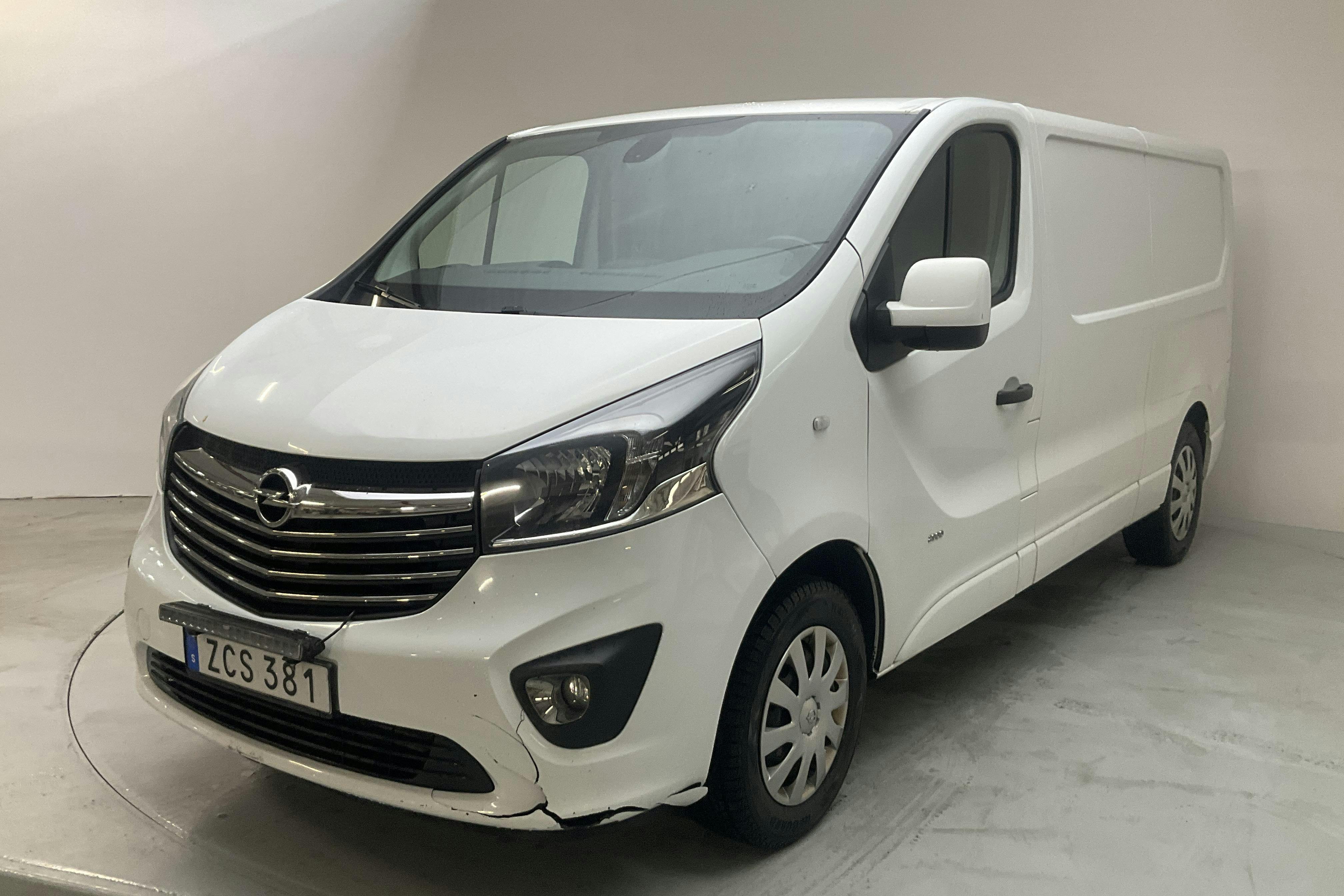Opel Vivaro 1.6 BITURBO (125hk) - 28 986 mil - Manuell - vit - 2018