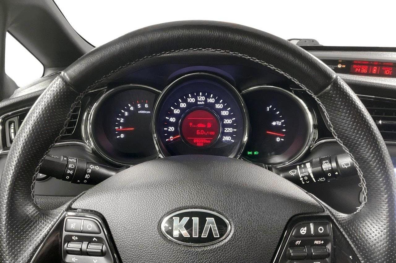 KIA Cee'd 1.6 CRDi SW (136hk) - 89 100 km - Manual - gray - 2017