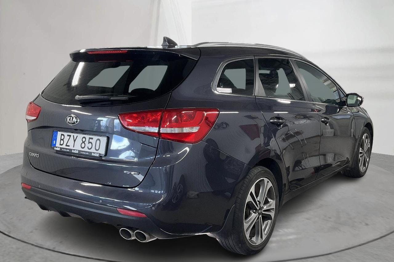 KIA Cee'd 1.6 CRDi SW (136hk) - 89 100 km - Manual - gray - 2017