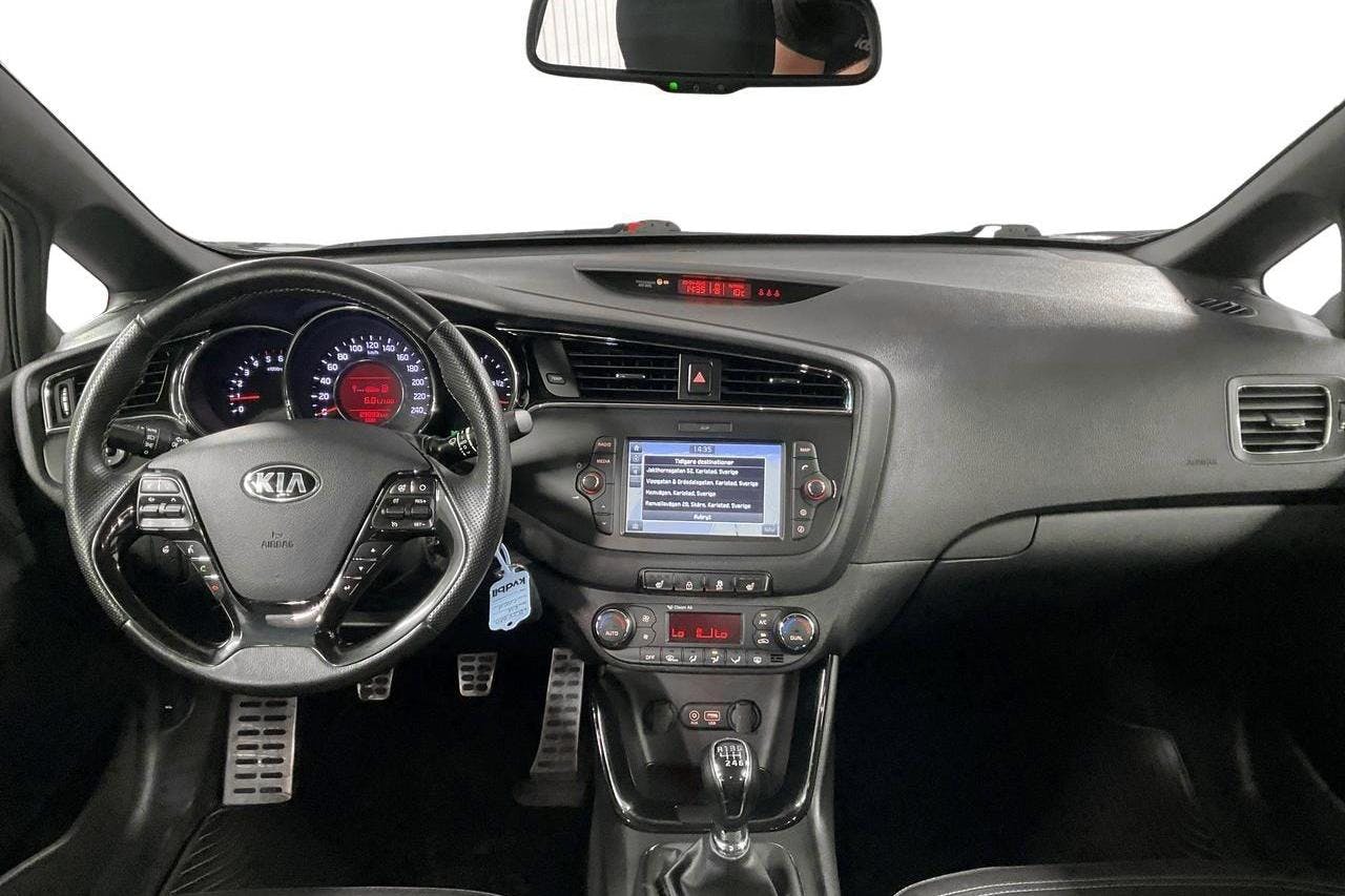 KIA Cee'd 1.6 CRDi SW (136hk) - 89 100 km - Manual - gray - 2017