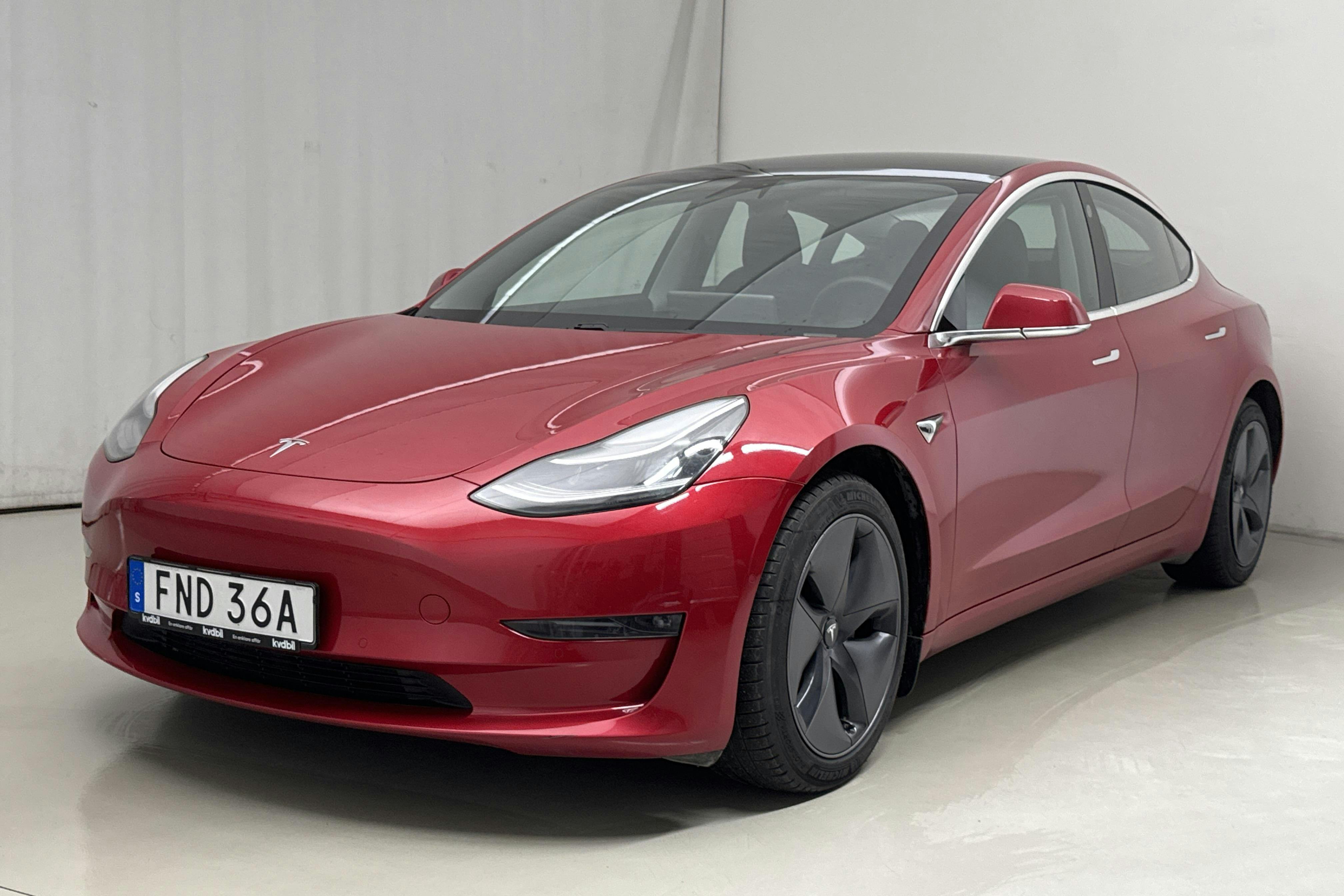 Tesla Model 3 Long Range Dual Motor AWD - 9 231 mil - Automat - röd - 2020