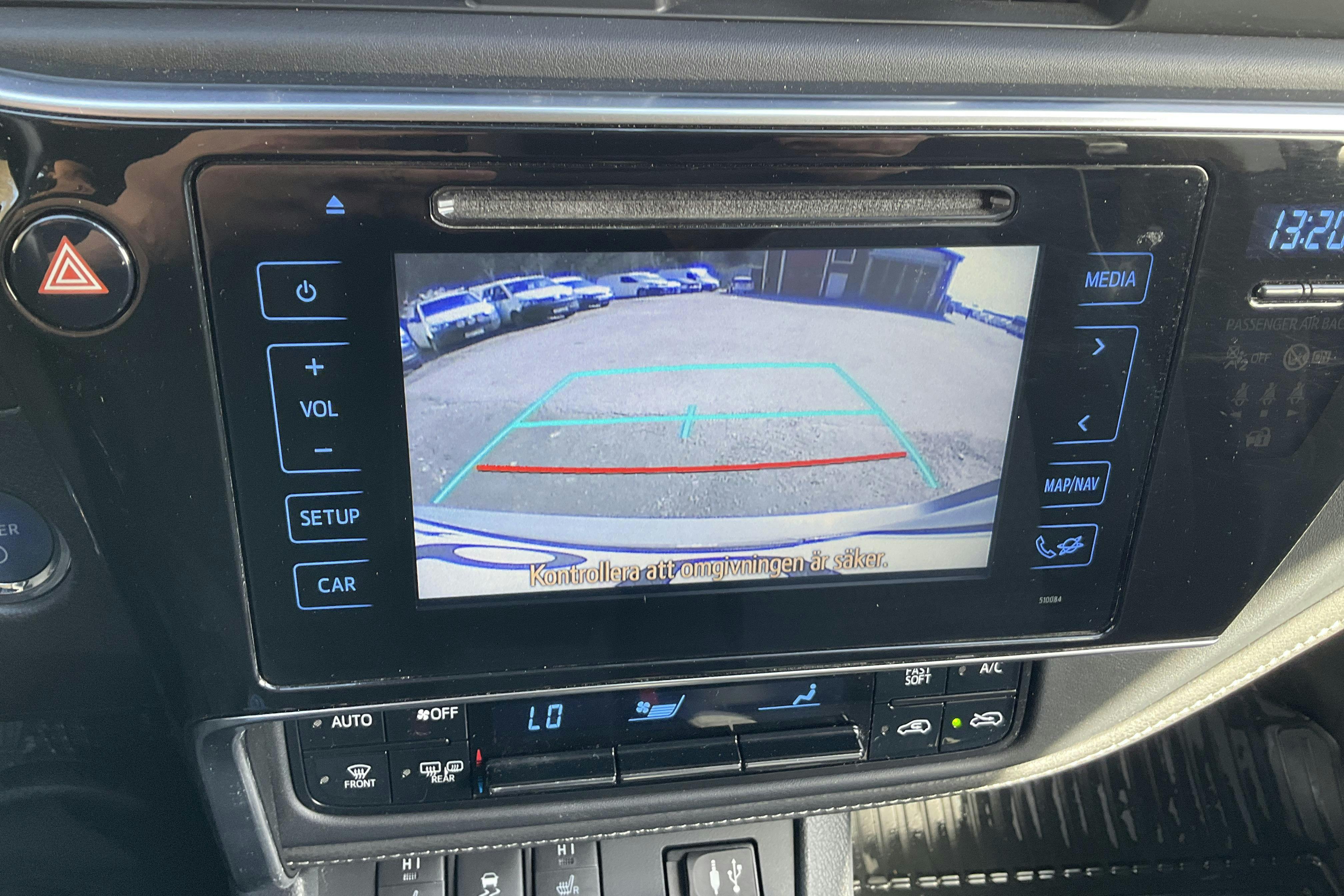 Toyota Auris 1.8 HSD Touring Sports (99hk) - 125 760 km - Automatic - gray - 2019