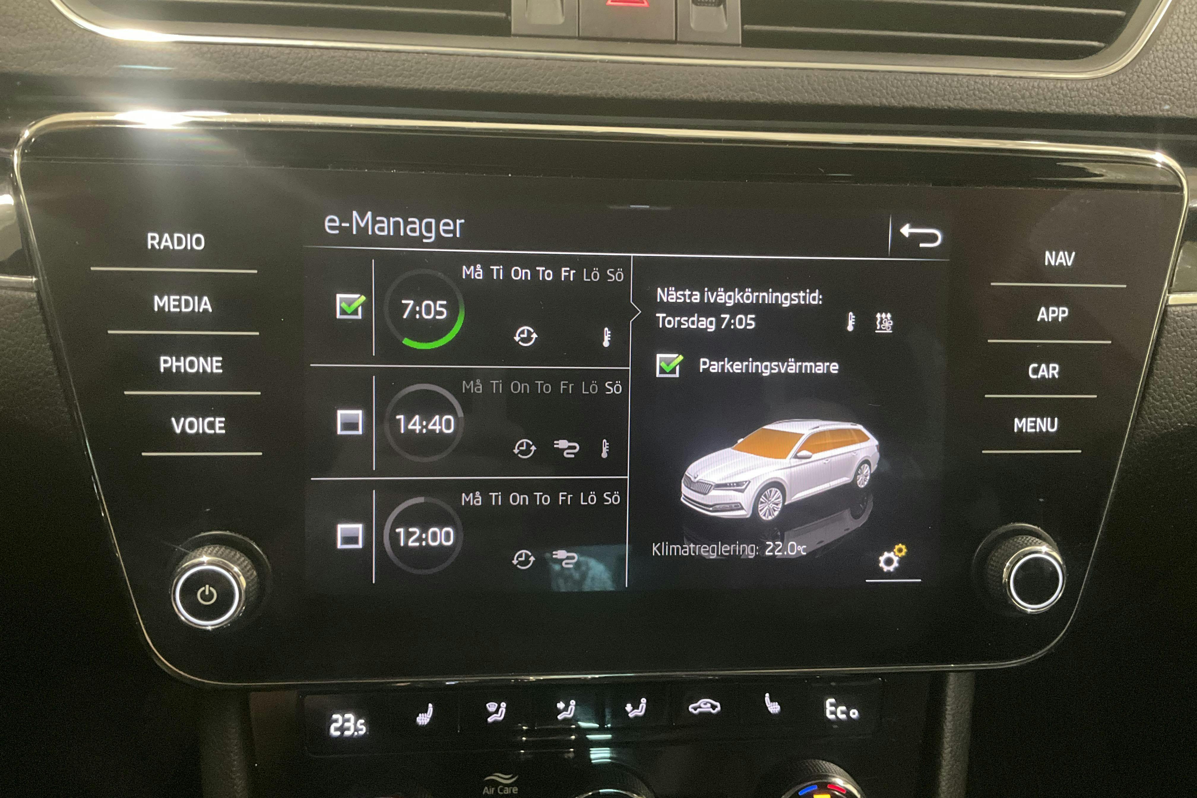 Skoda Superb 1.4 TSI PHEV Kombi (218hk) - 9 337 mil - Automat - vit - 2021