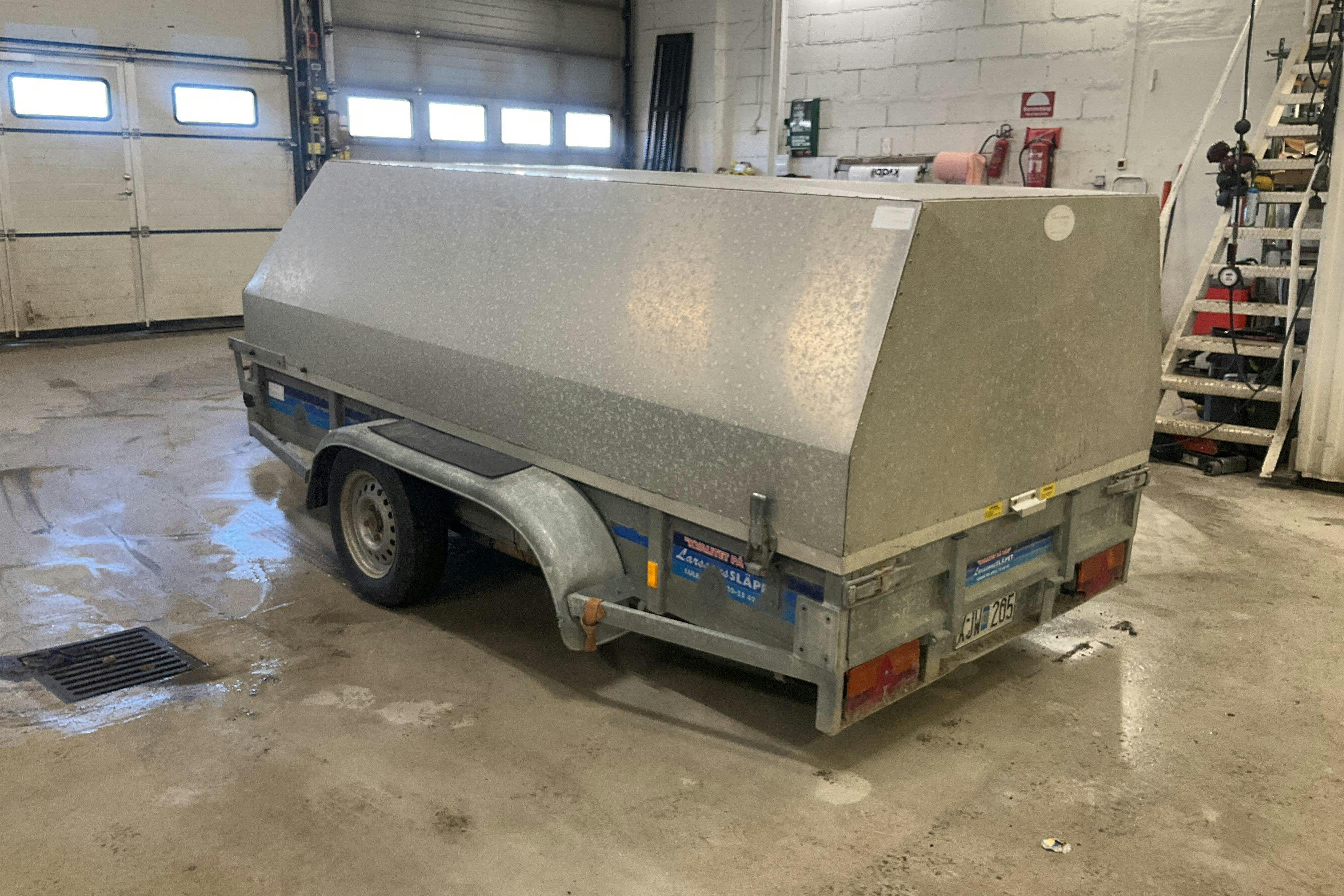 Larssons SLÄPET LS 1700 B Kåpsläpvagn Släpvagn (Rep.Objekt) - 0 km - Light Grey - 2006