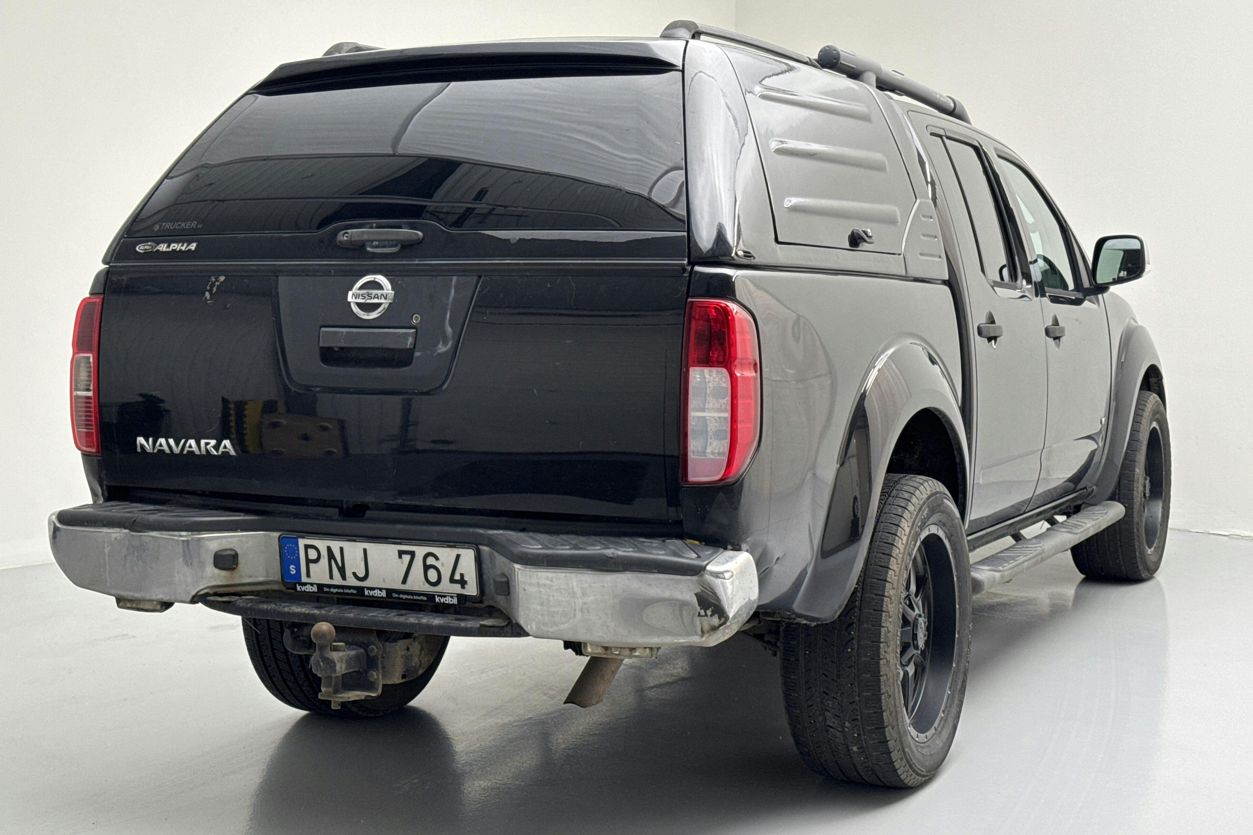 Nissan Navara 3.0 dCi V6 (231hk) - 27 279 mil - Automat - svart - 2012