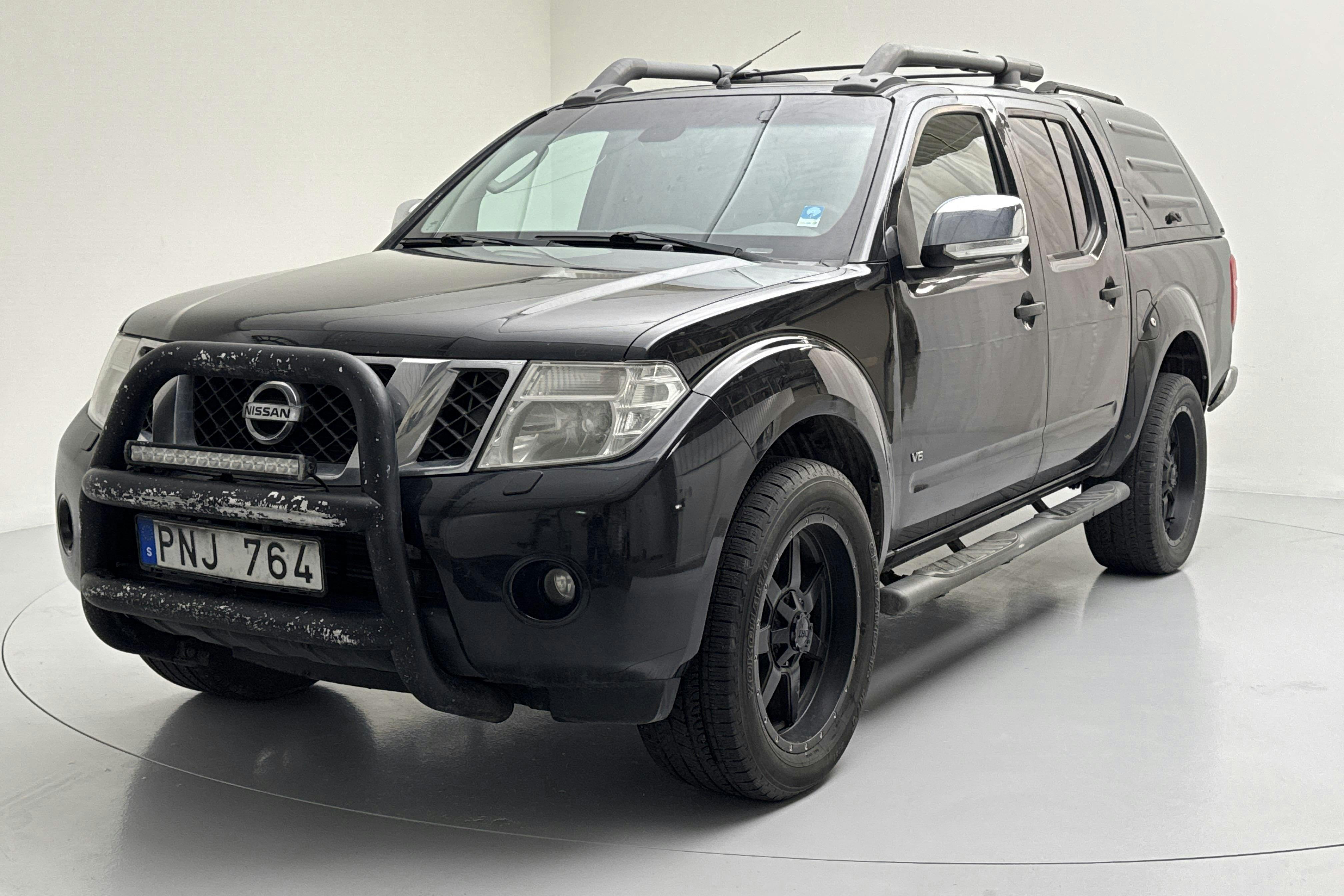 Nissan Navara 3.0 dCi V6 (231hk) - 27 279 mil - Automat - svart - 2012