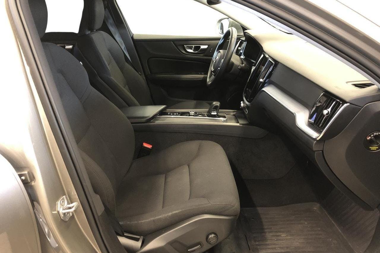 Volvo V60 B4 Mildhybrid, Diesel (197hk) - 118 960 km - Automatyczna - szary - 2022