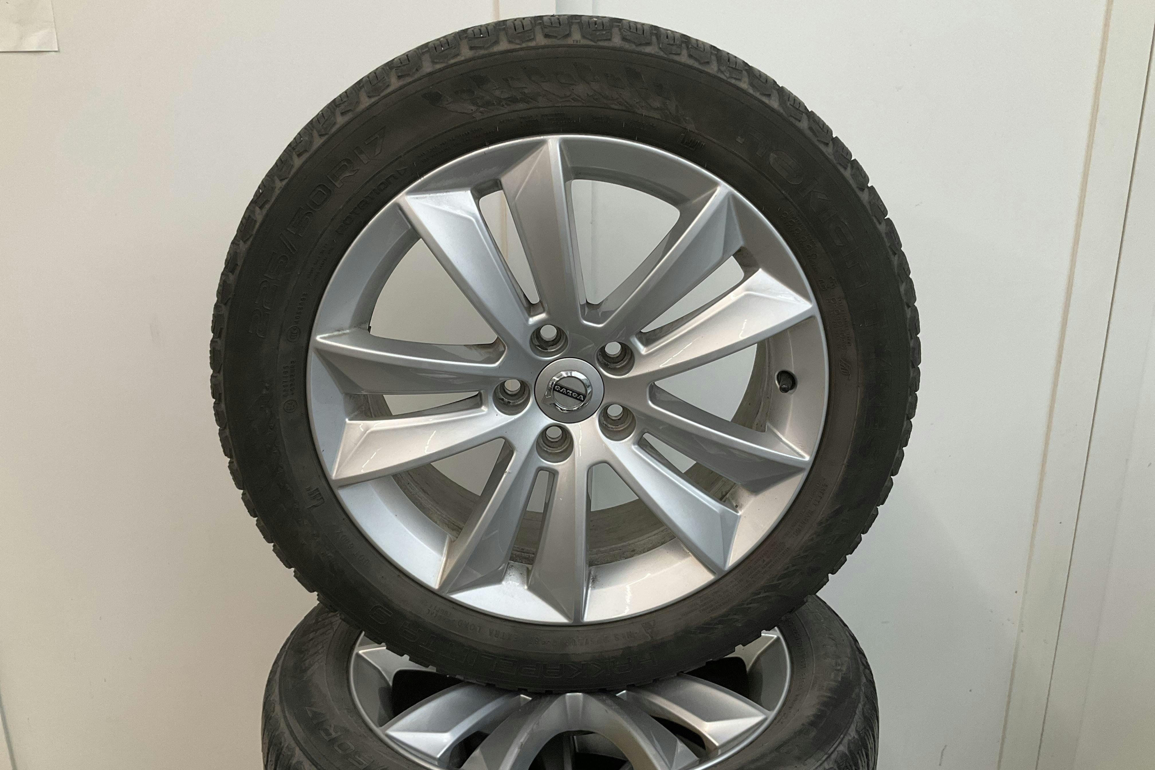 Volvo V60 D3 (150hk) - 170 290 km - Automatic - silver - 2019