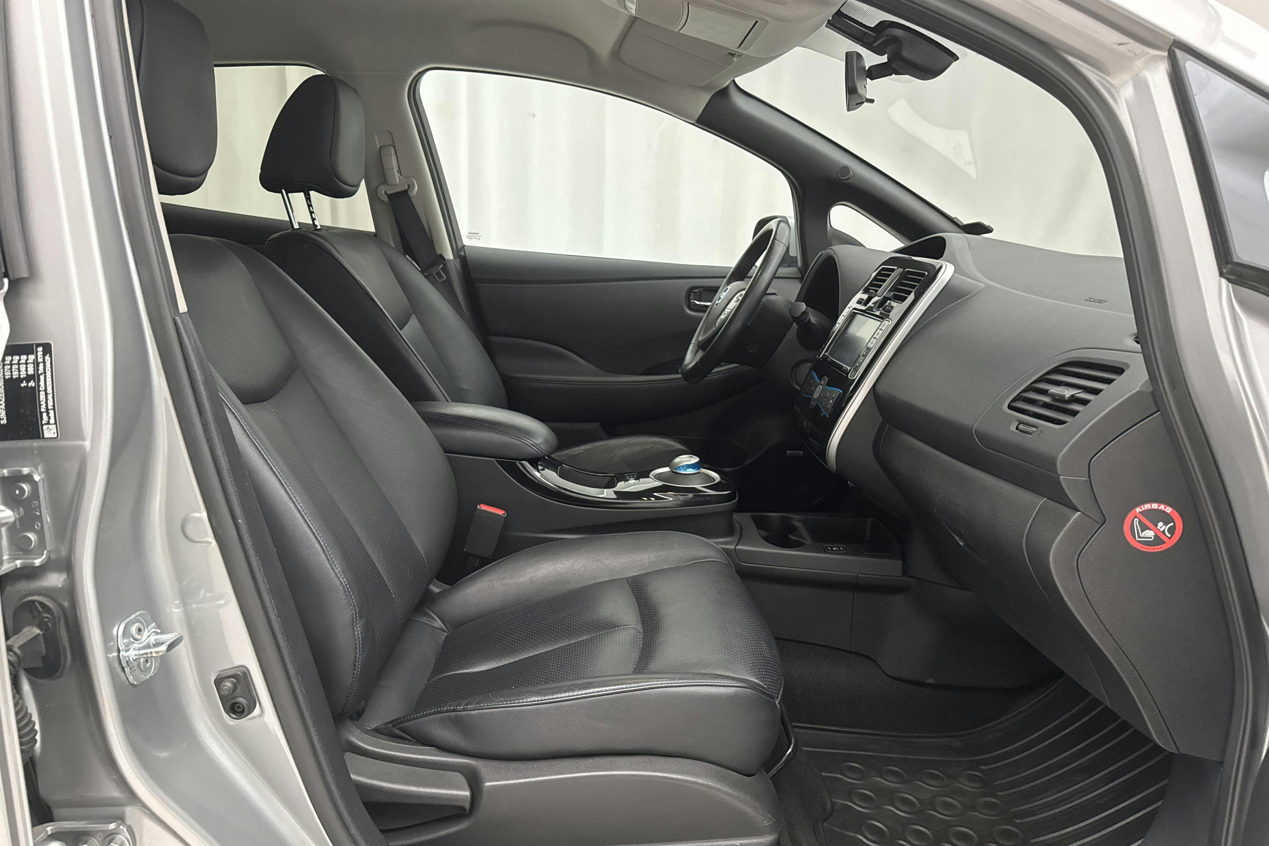 Nissan LEAF 5dr (109hk) - 7 239 mil - Automat - silver - 2016