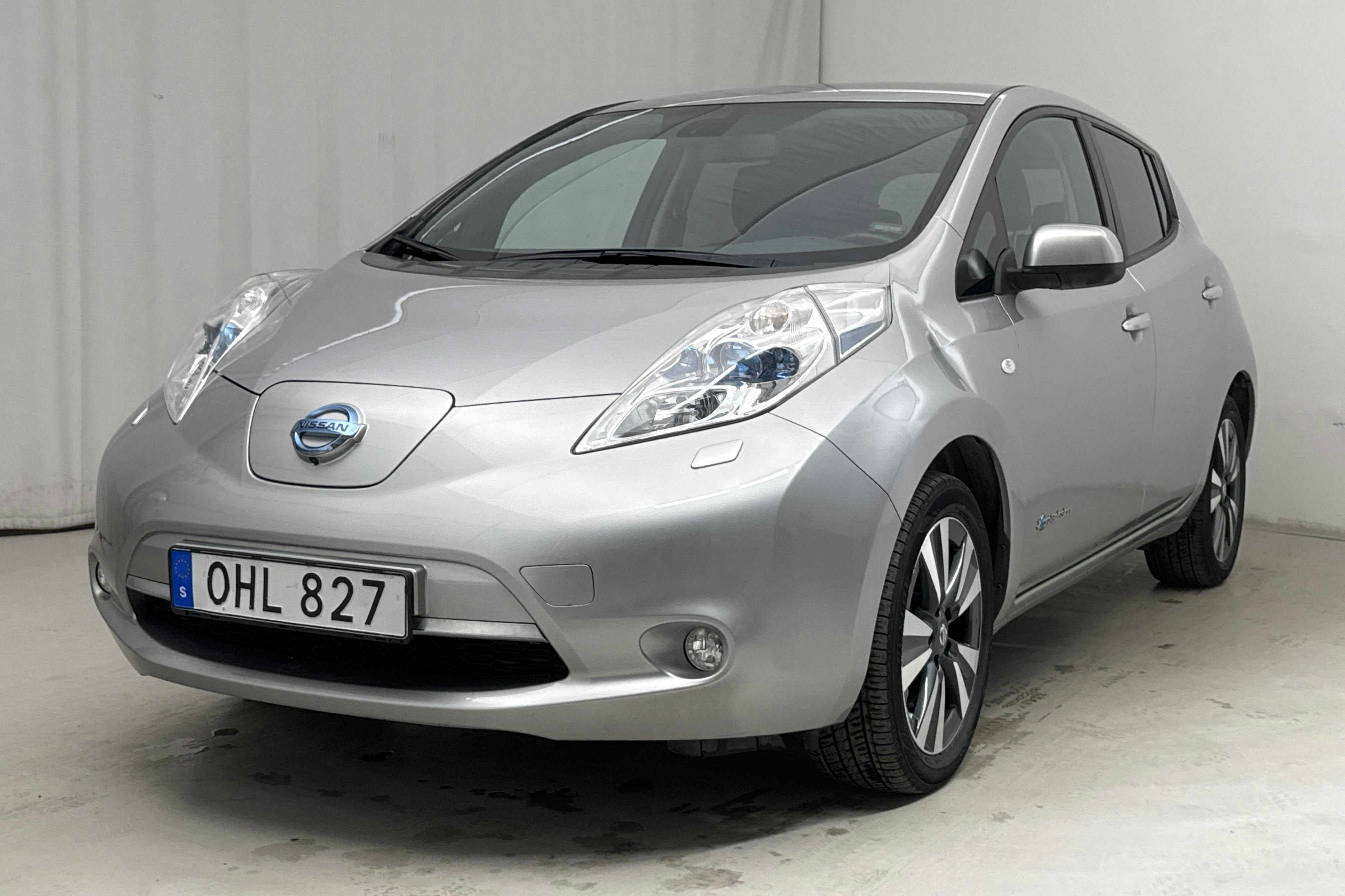 Nissan LEAF 5dr (109hk) - 72 390 km - Automaatne - hõbe - 2016