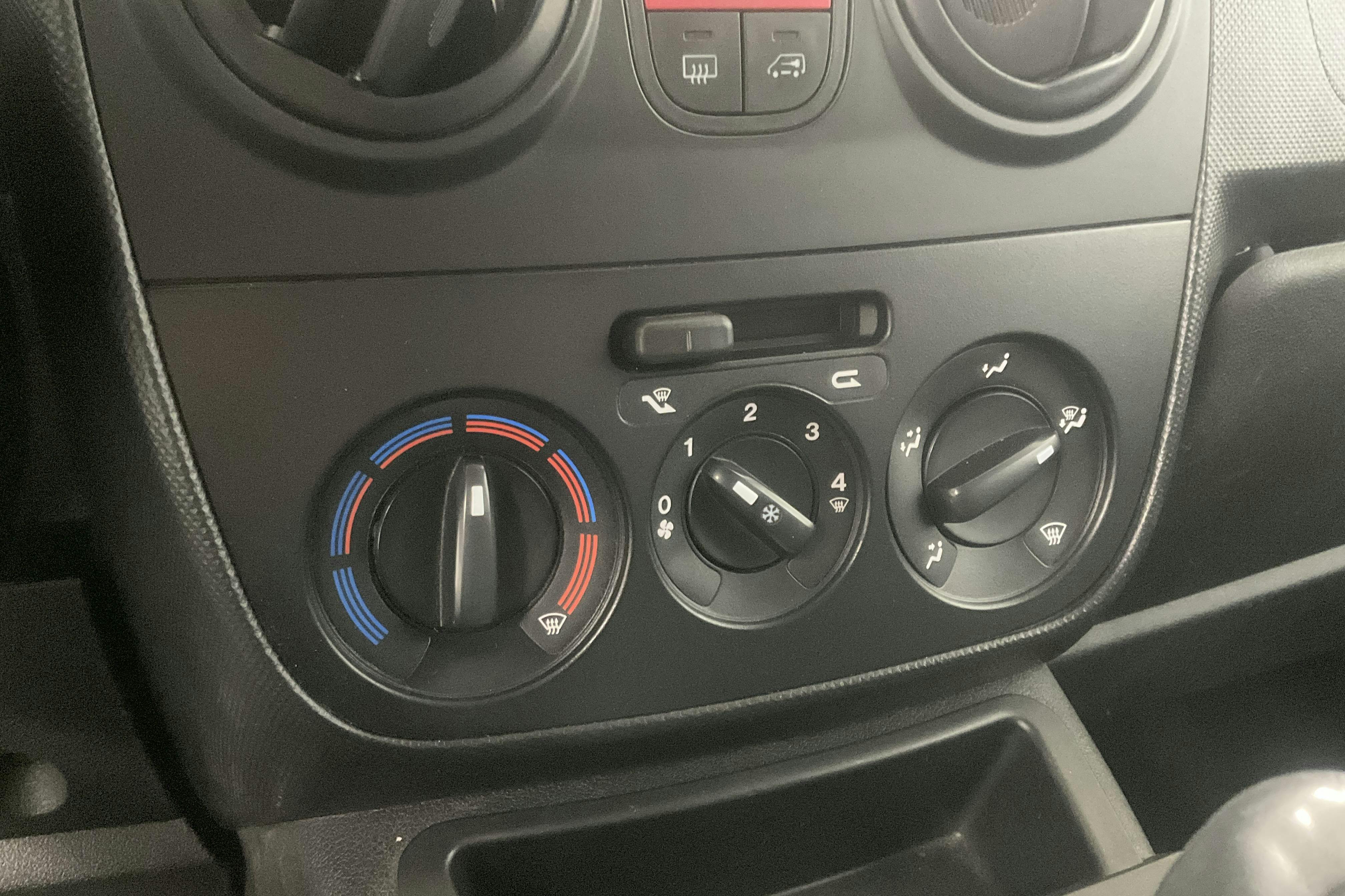Citroën Nemo 1.3 HDI Skåp (75hk) - 7 033 mil - Automat - vit - 2013