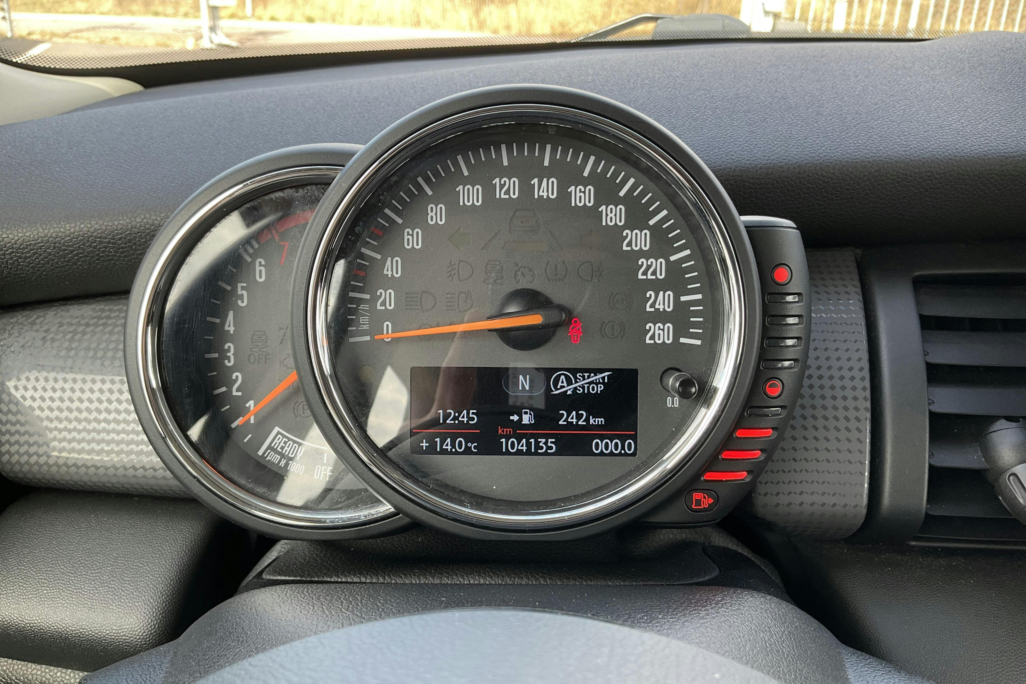 MINI Cooper 3dr (136hk) - 10 413 mil - Manuell - grön - 2017